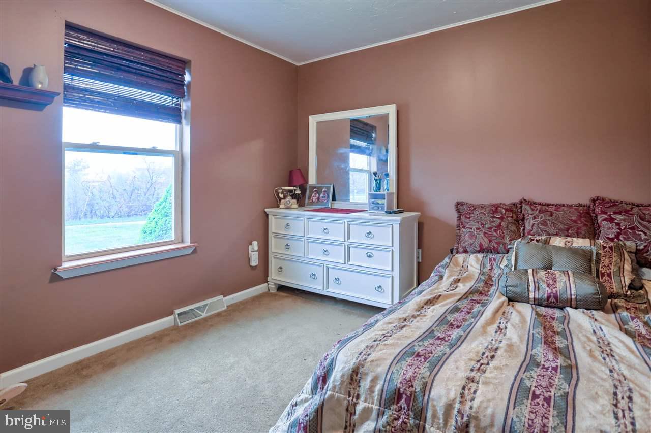 NORTH HOPEWELL - Residential