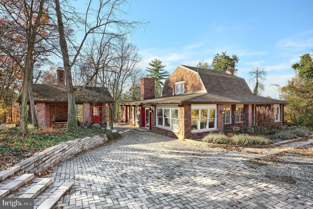 Photo of 6691 Harmony Grove Road, DOVER, PA 17315 (MLS # PAYK2095160)