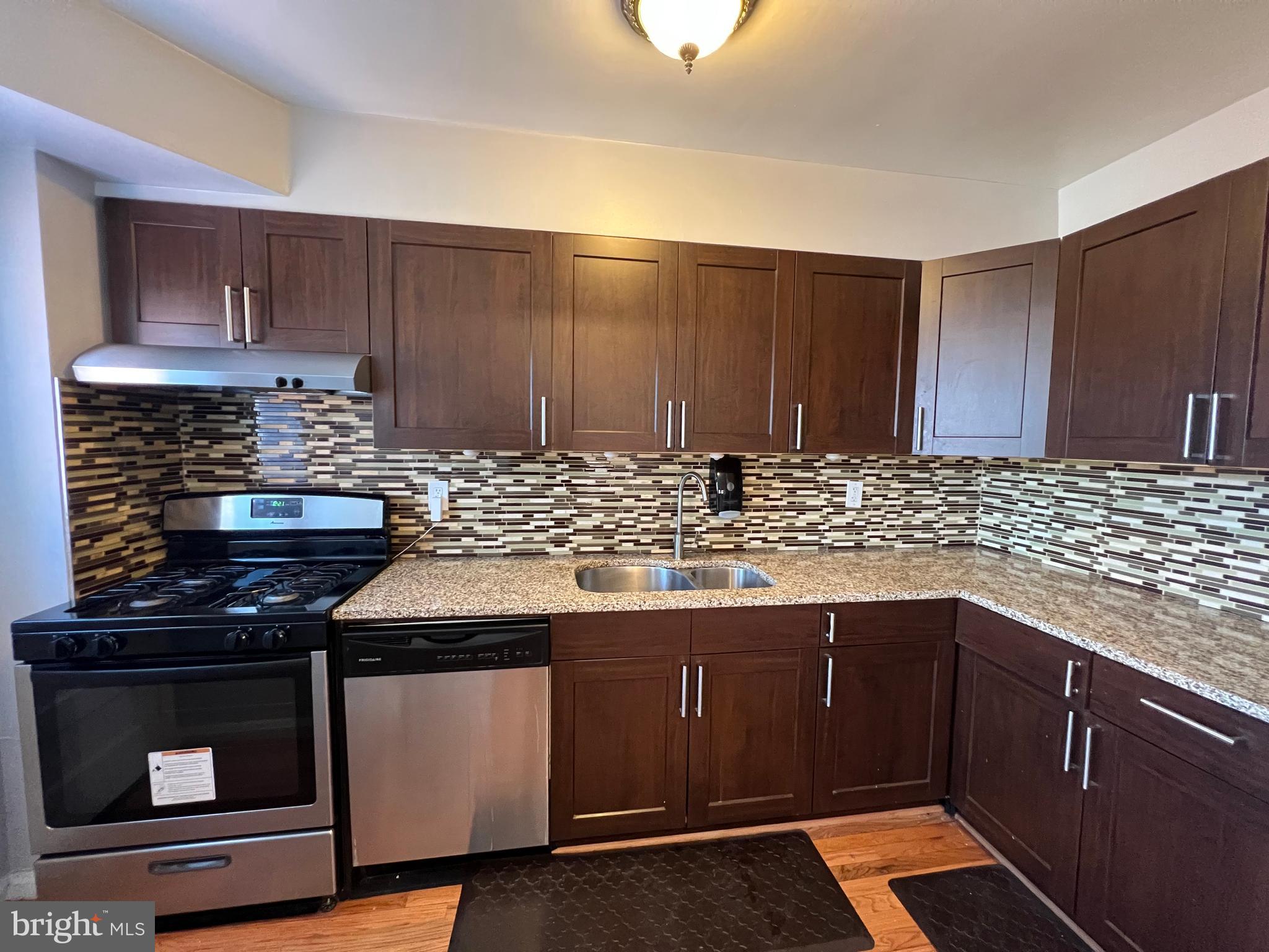 JOSEPH LEE - Residential Lease