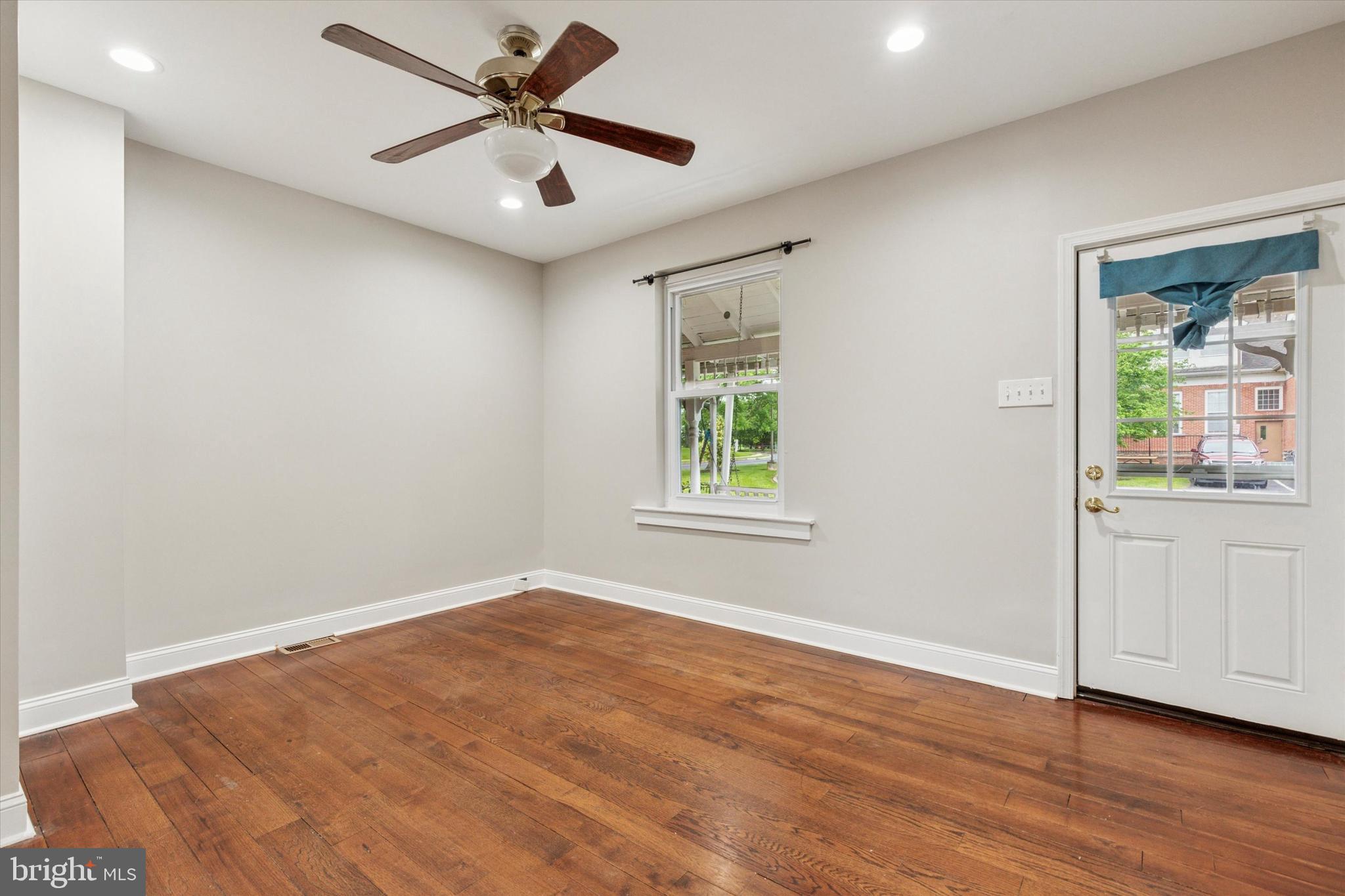 252 N 3RD STREET