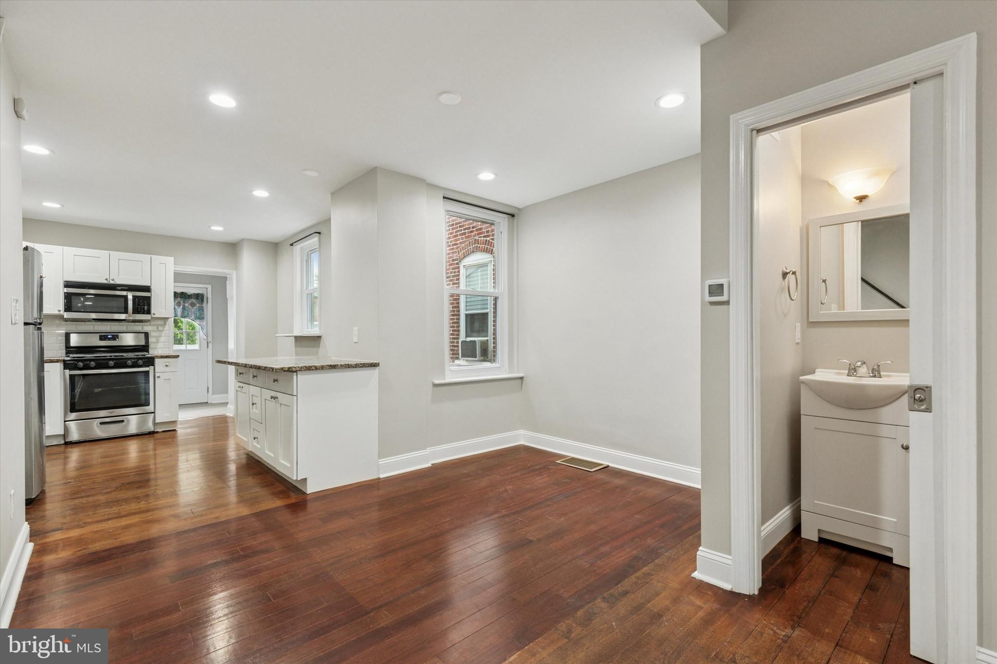 252 N 3RD STREET