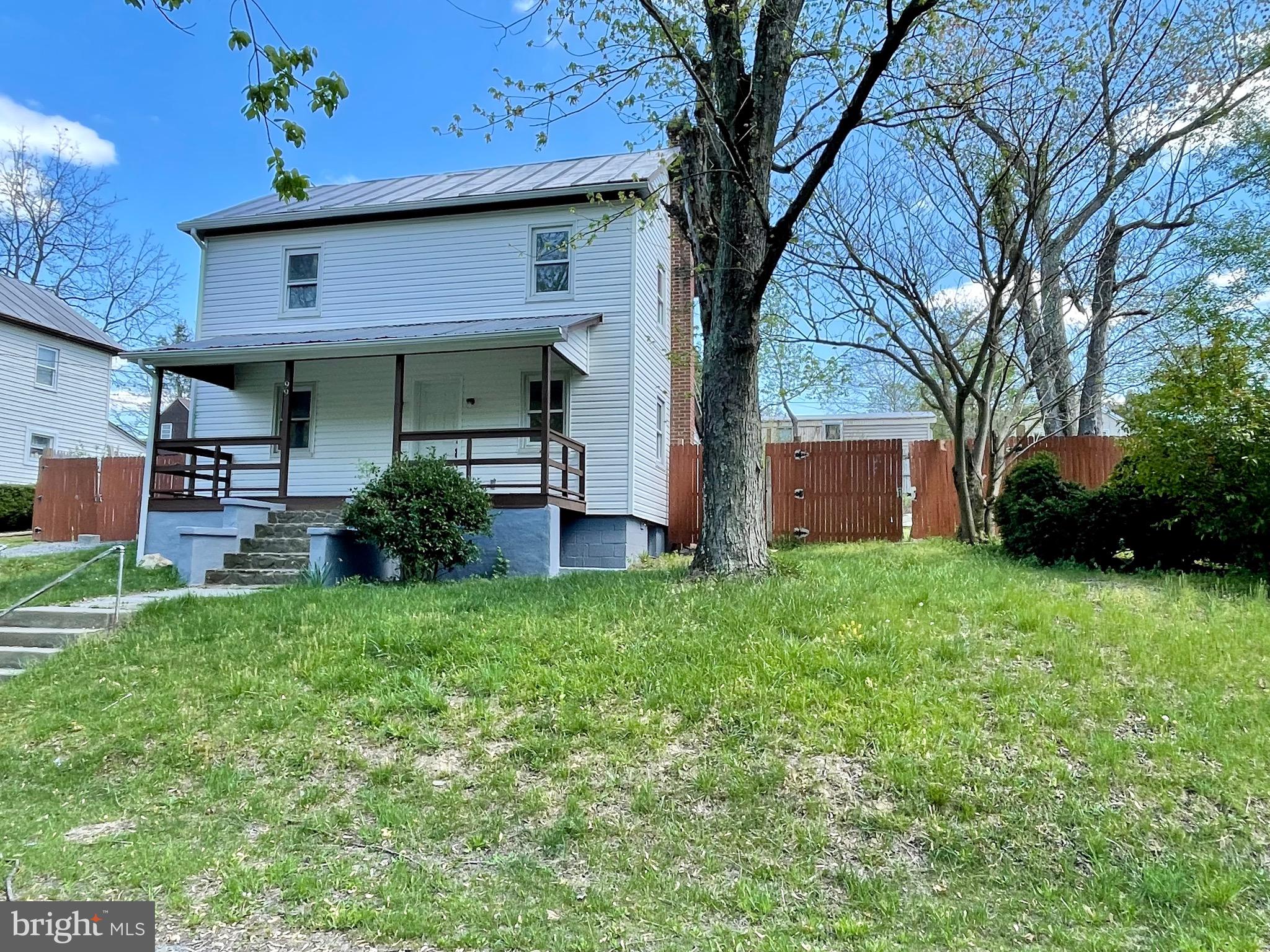 Welcome home to your newly renovated colonial on the outskirts of downtown Berkeley Springs! 3 bedrooms, 1.5 bathrooms with LVP flooring in some of the house and carpet. 1 bedroom downstairs and 2 upstairs. New HVAC system, new vinyl siding, double paned vinyl windows. New white cabinets with quartz countertops and stainless steel appliances. Check it out today!