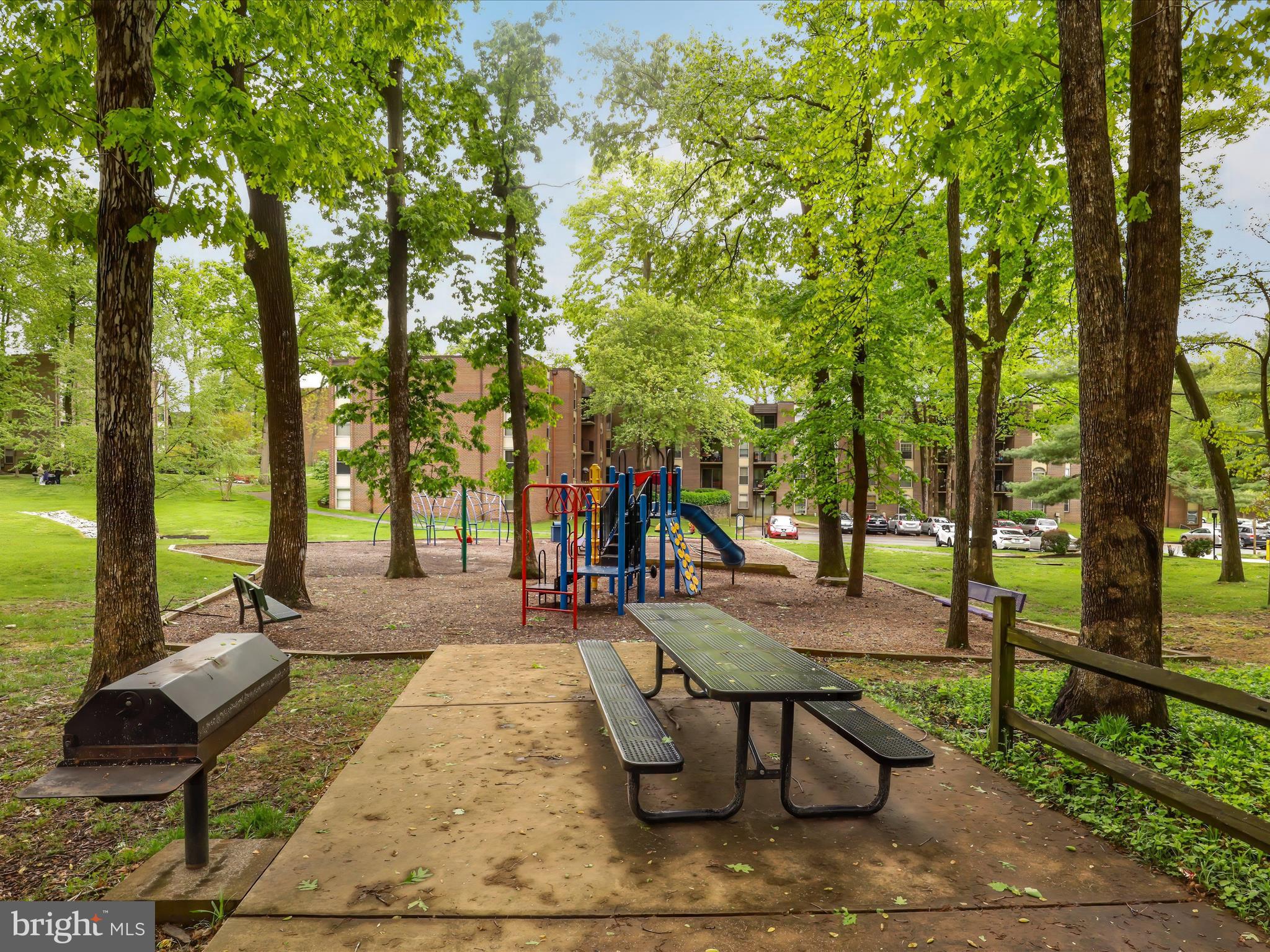 WOODBURN VILLAGE - Residential