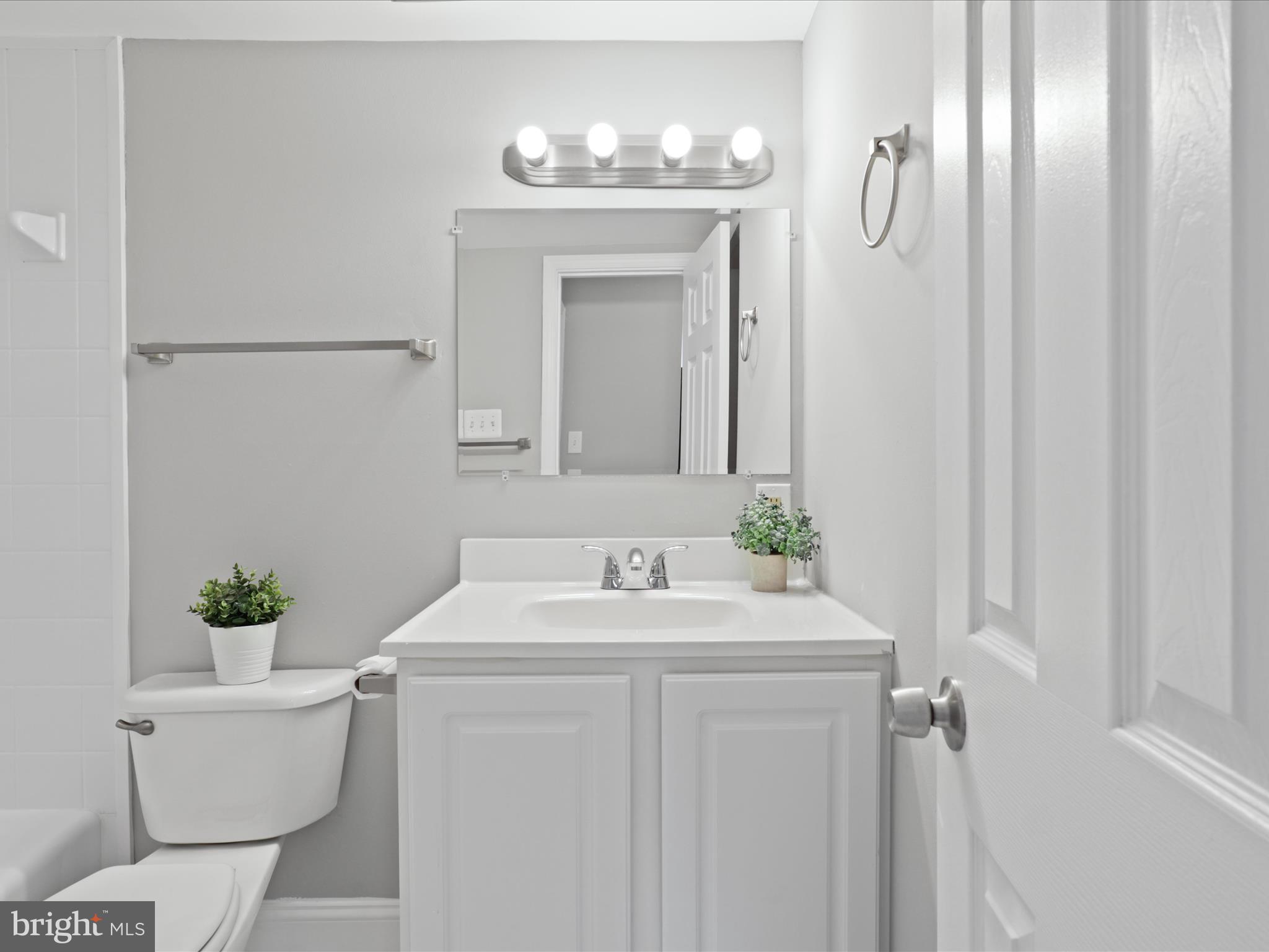 WOODBURN VILLAGE - Residential