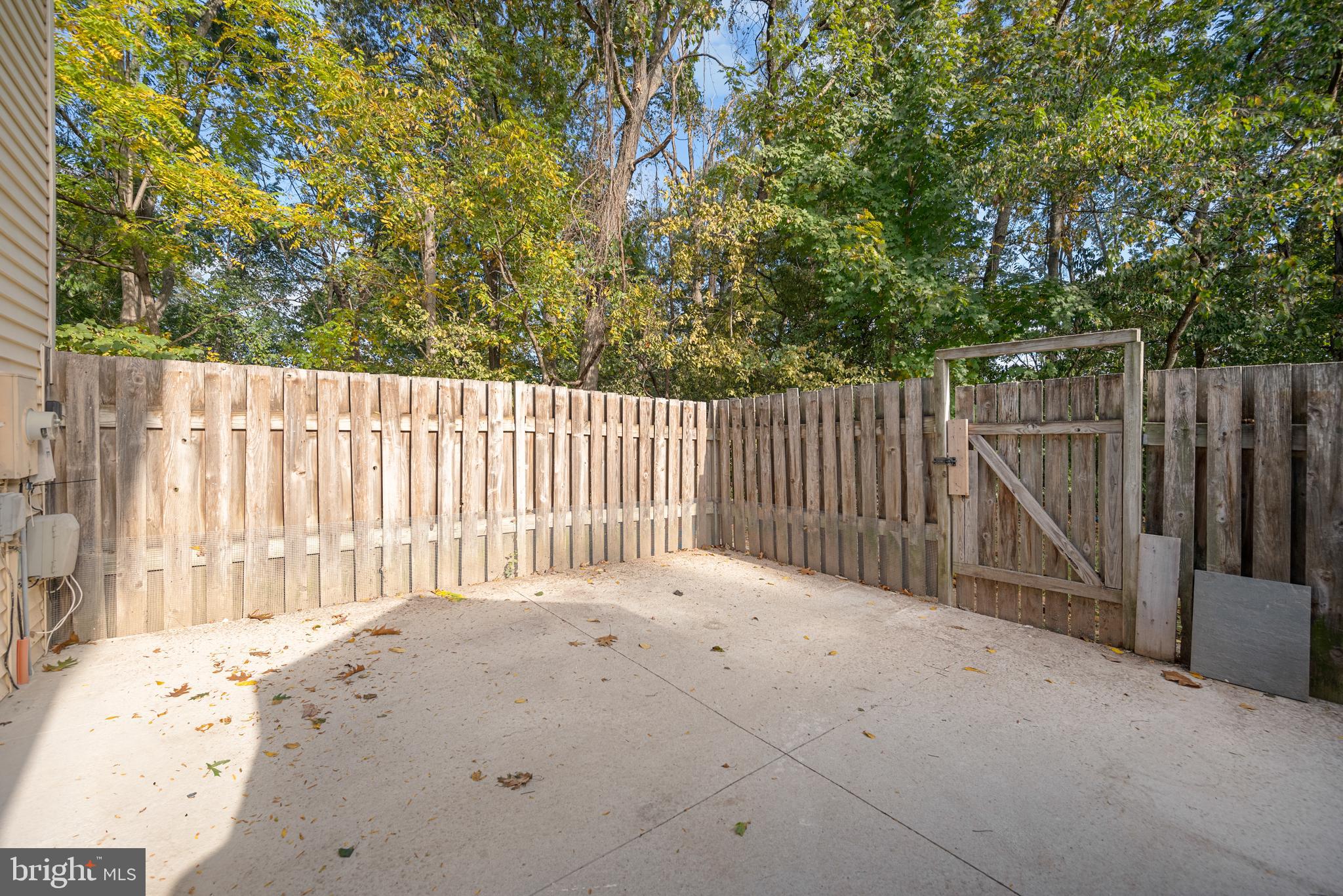 PINEWOOD FOREST - Residential