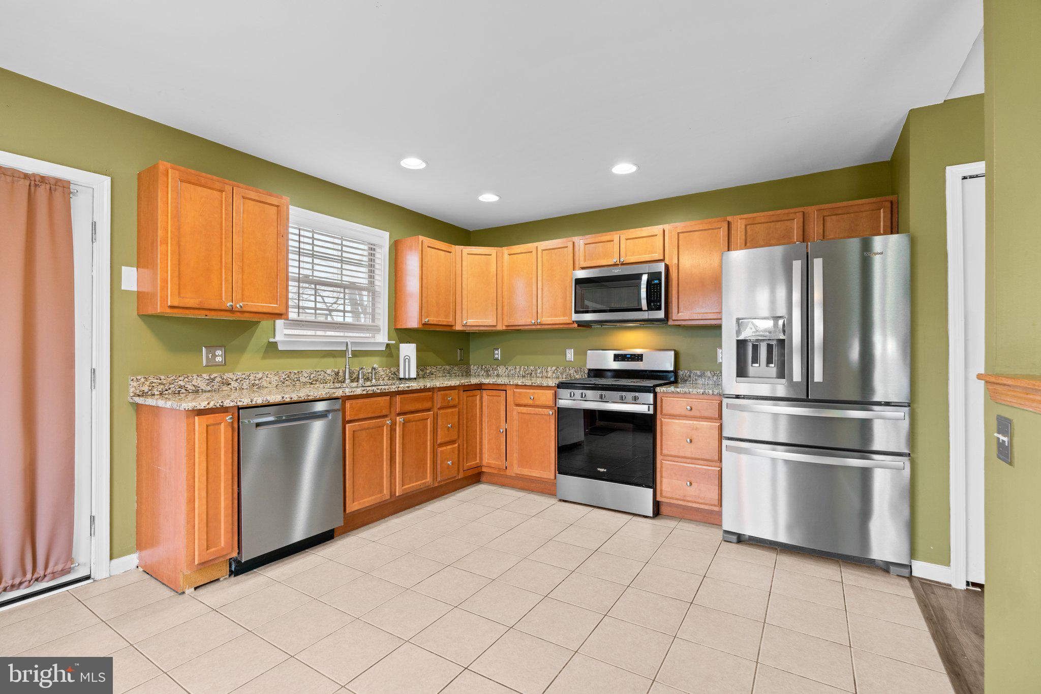 BALTIMORE HIGHLANDS - Residential