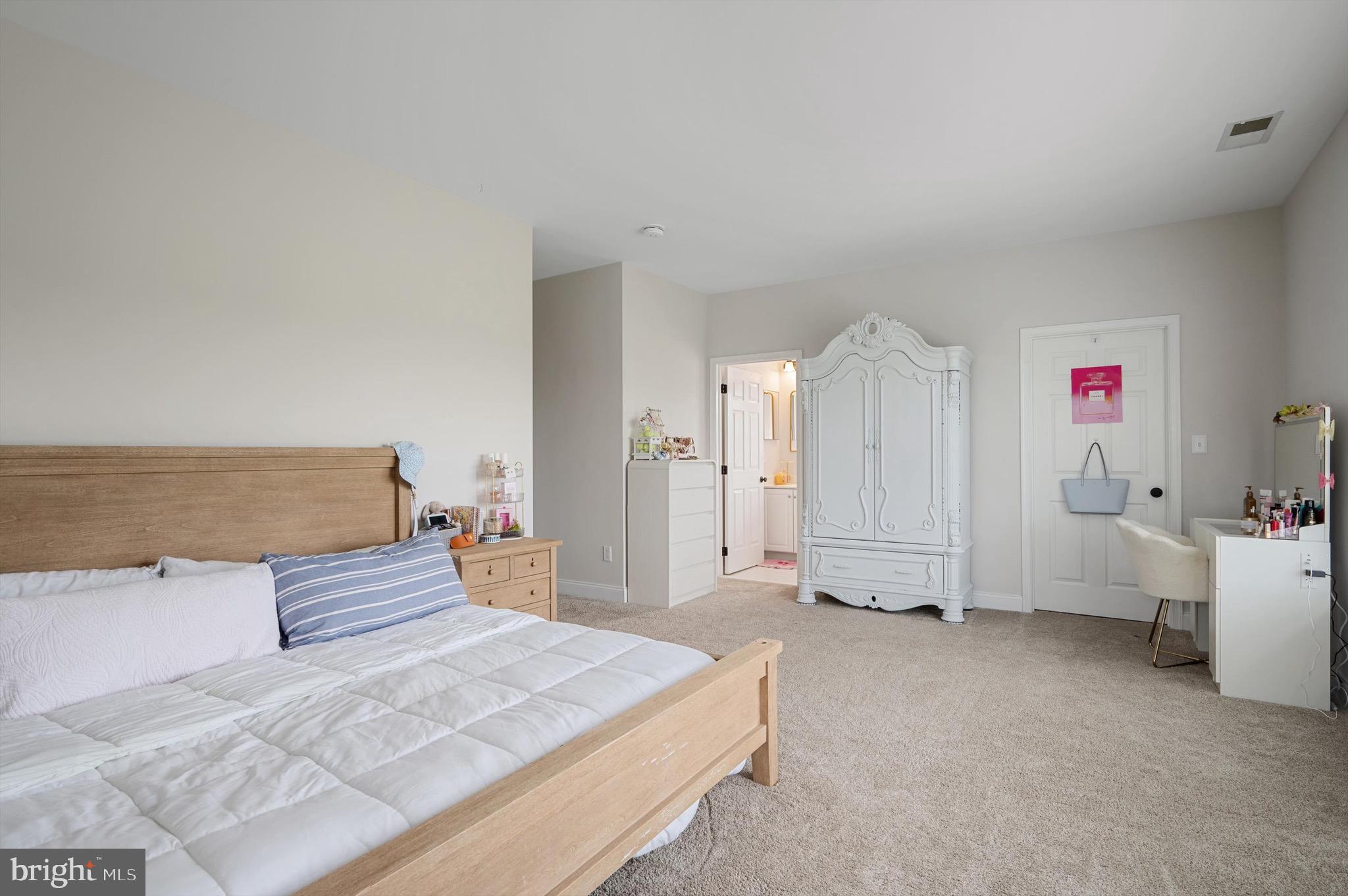 WATERFORD - Residential