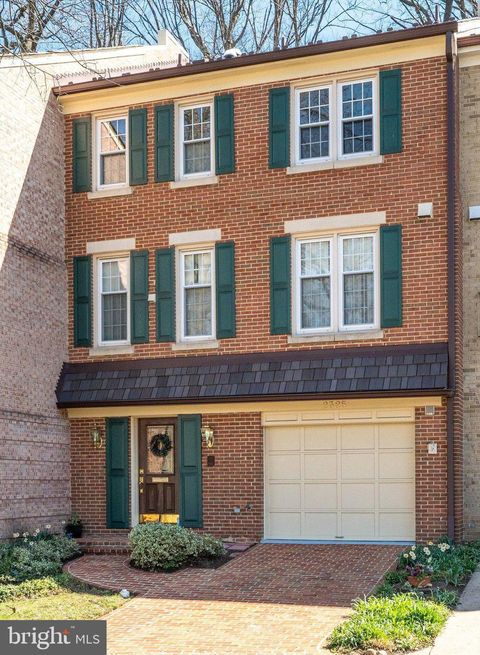 2325 S QUEEN STREET ARLINGTON VA 22202