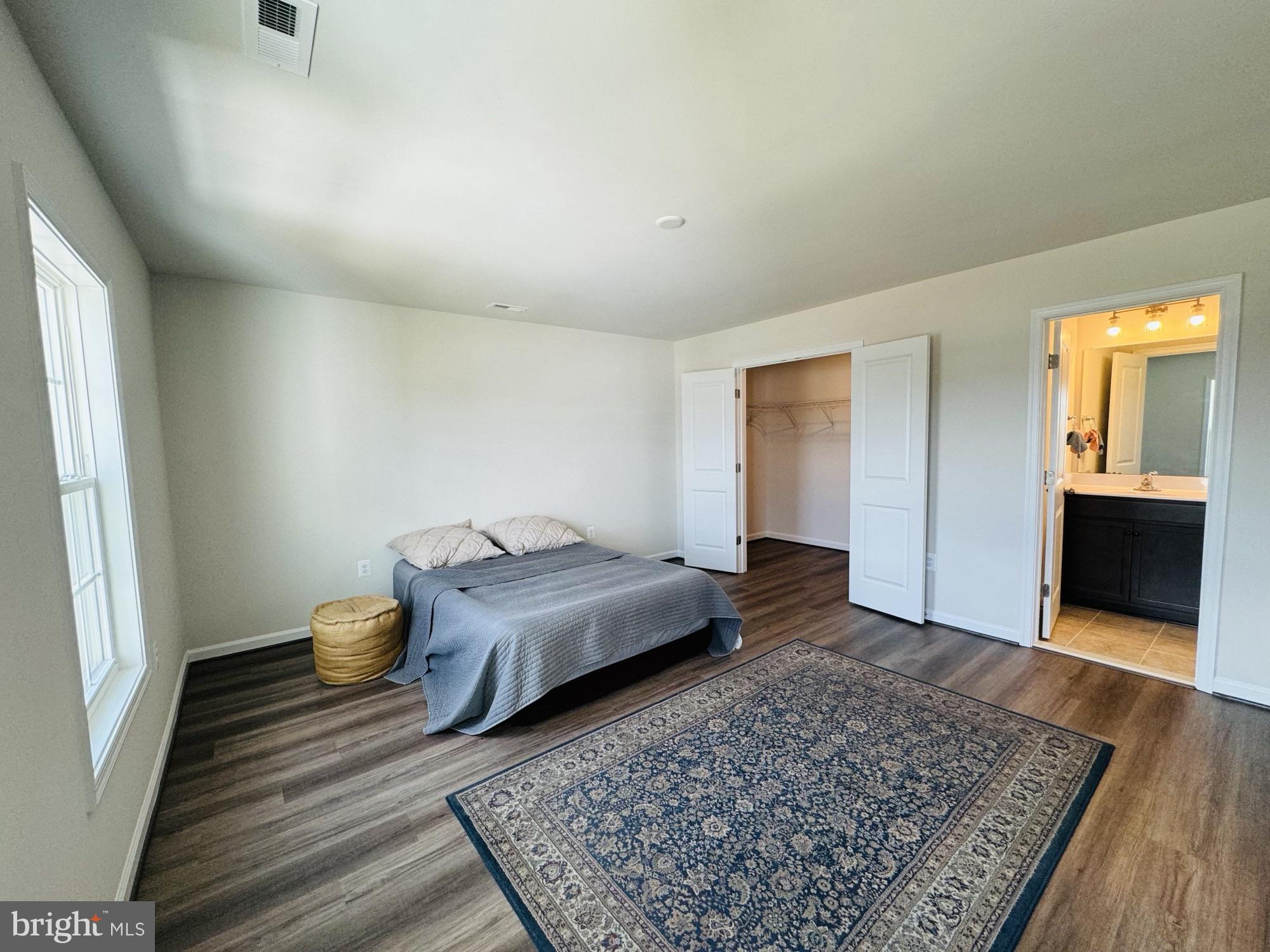 EVERSHIRE - Residential Lease