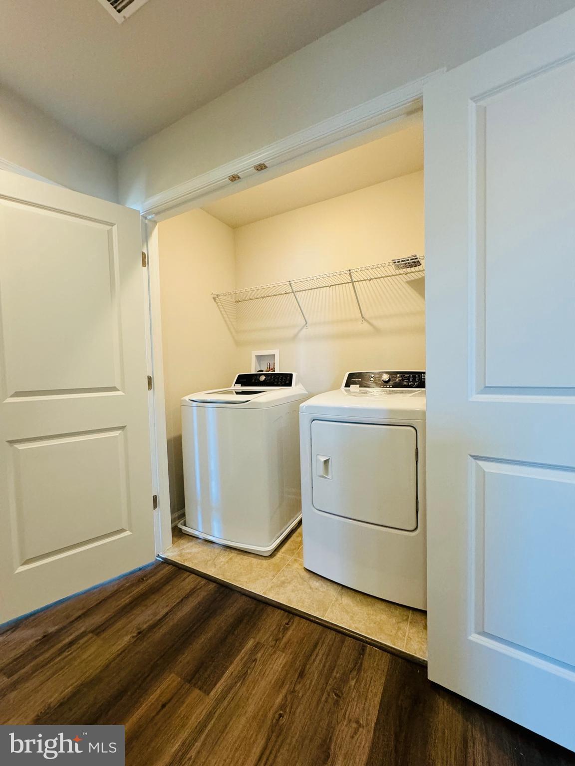 EVERSHIRE - Residential Lease