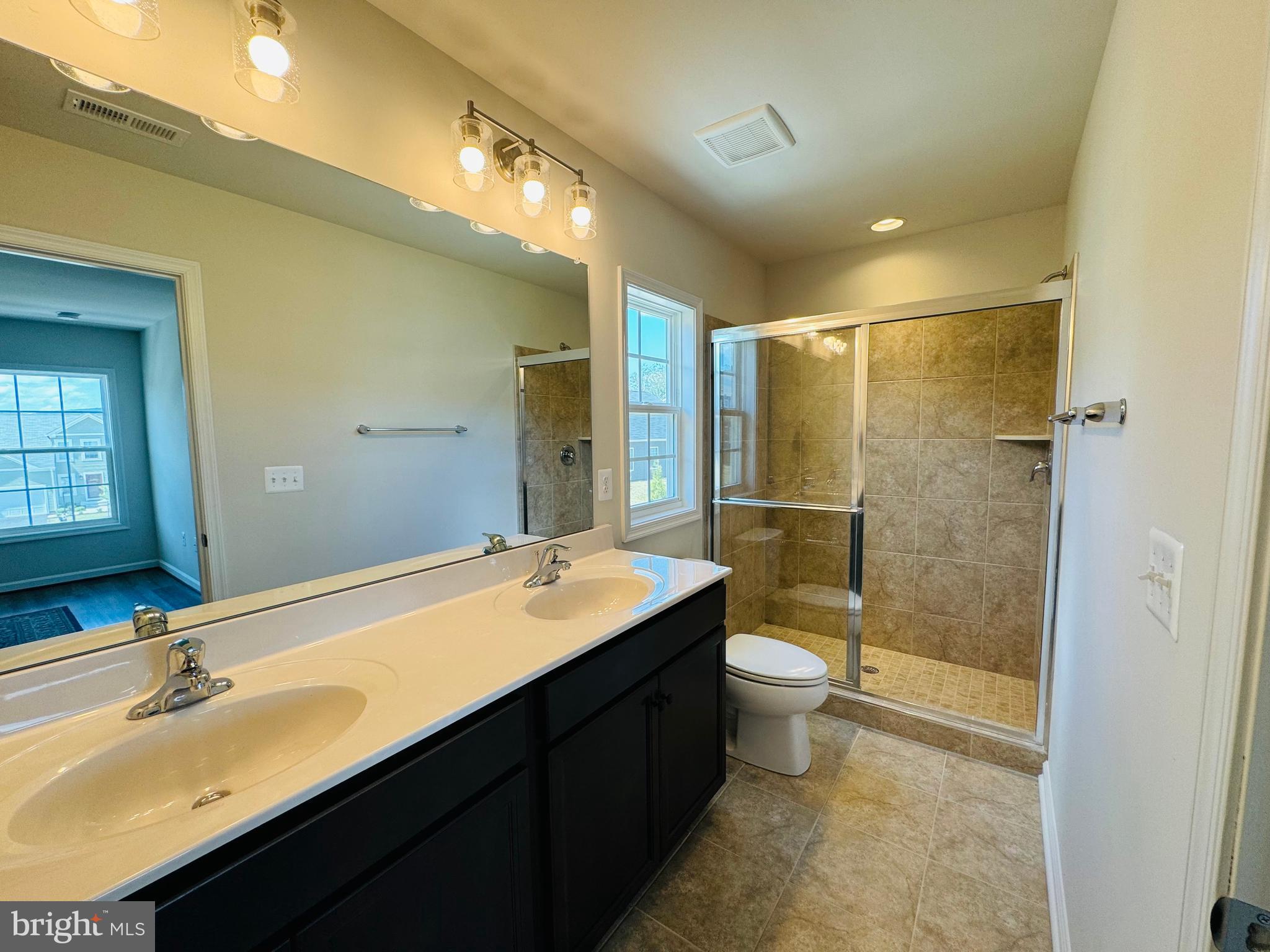 EVERSHIRE - Residential Lease