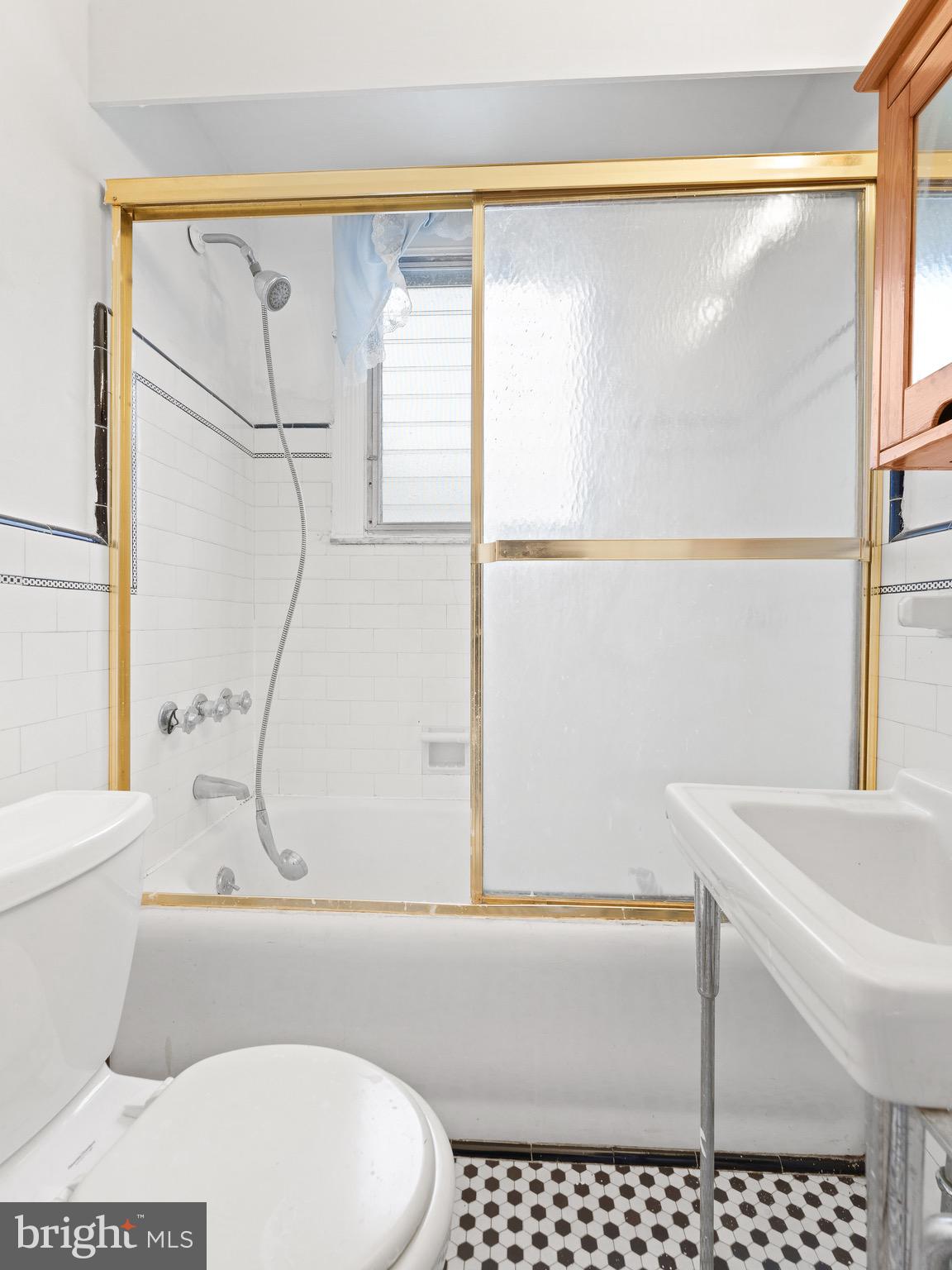 SOUTH HILLS PARK - Residential