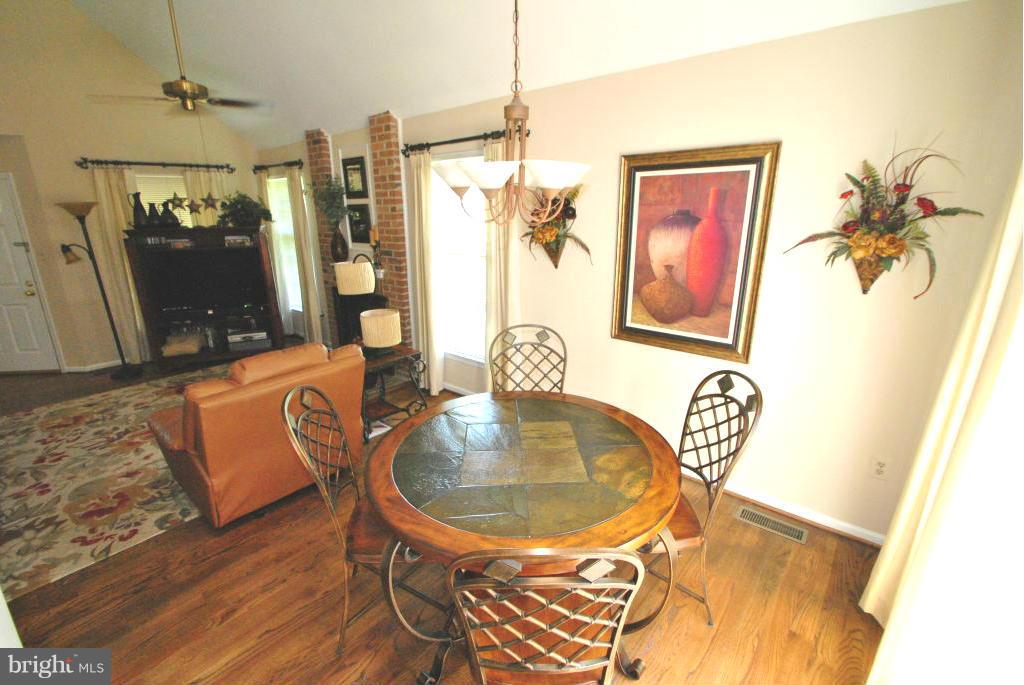 CHANTILLY HIGHLANDS - Residential