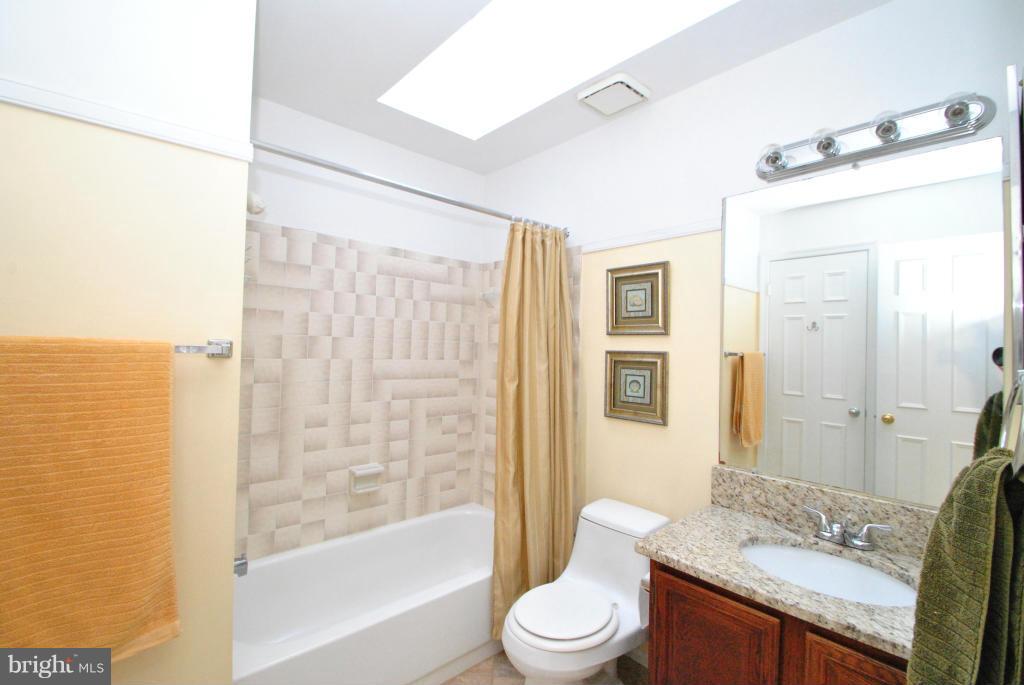 CHANTILLY HIGHLANDS - Residential