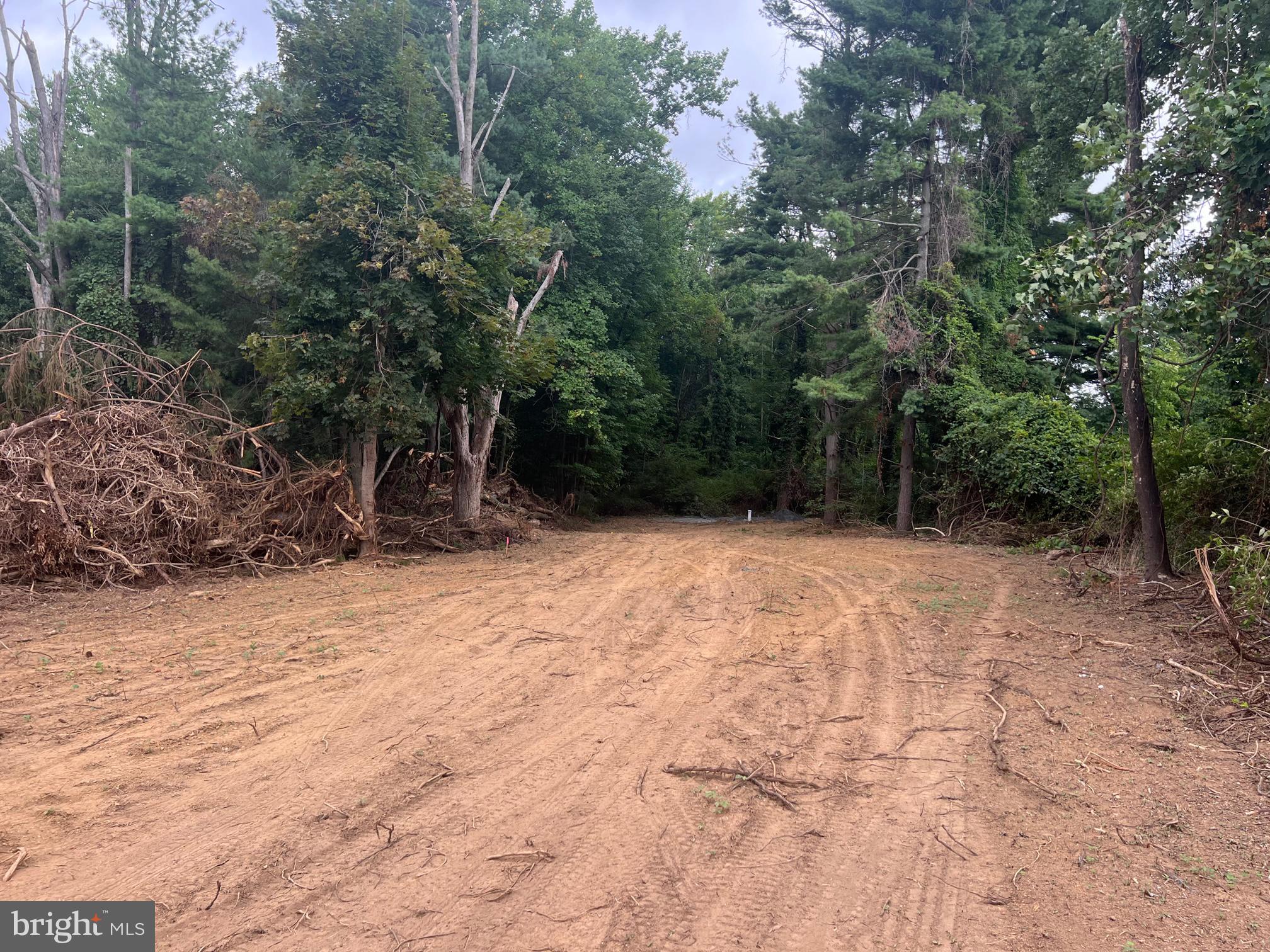 SUSQUEHANNA RIVER HILLS - Land