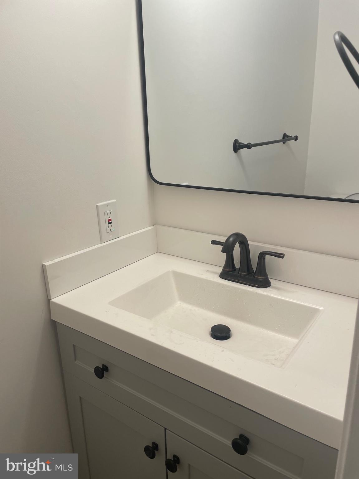 HUNTINGTON EAST - Residential