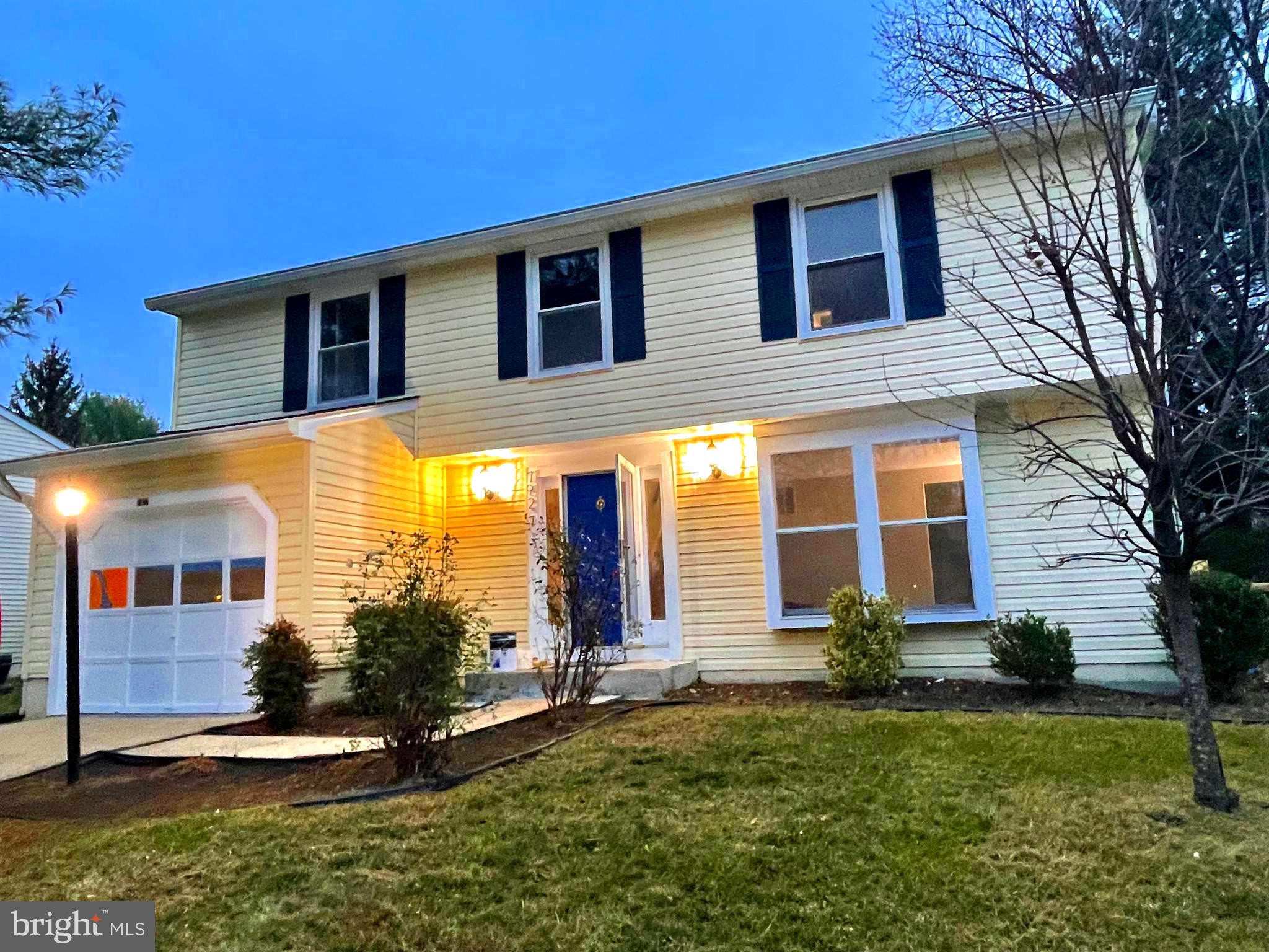 HUNTINGTON EAST - Residential