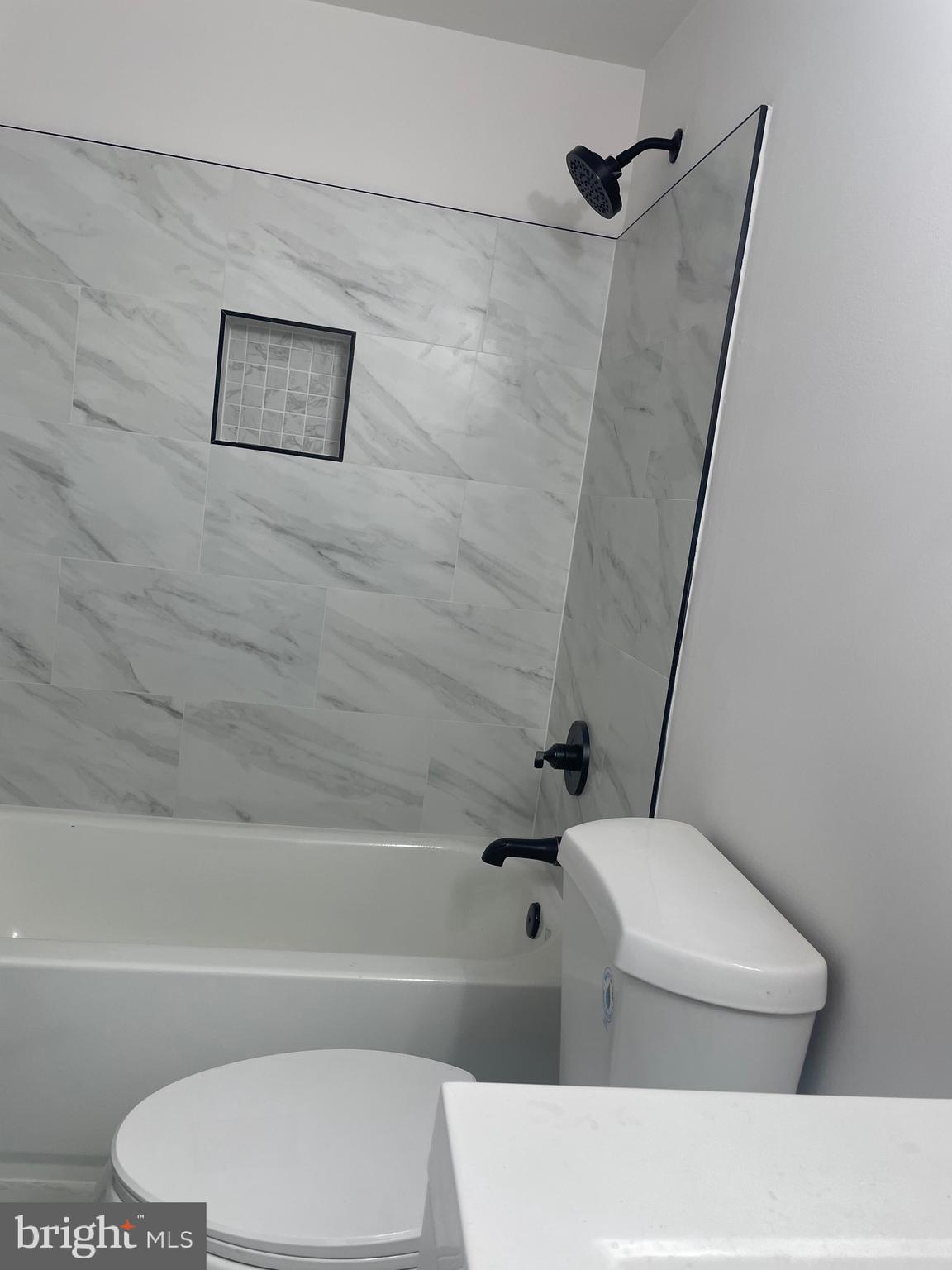 HUNTINGTON EAST - Residential