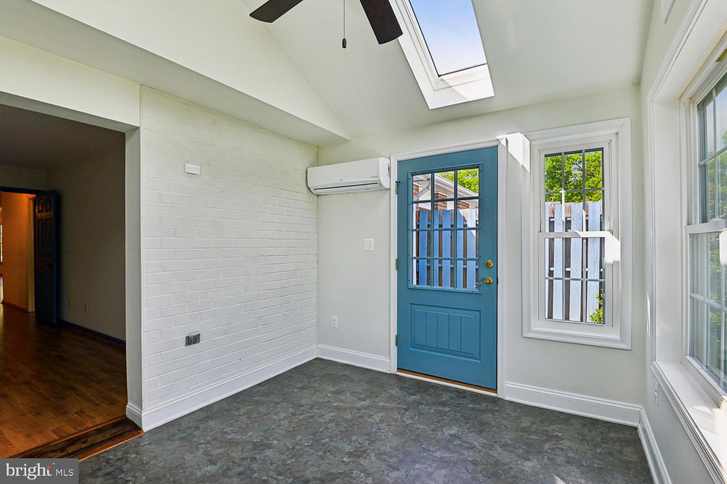 HERITAGE HARBOUR - Residential