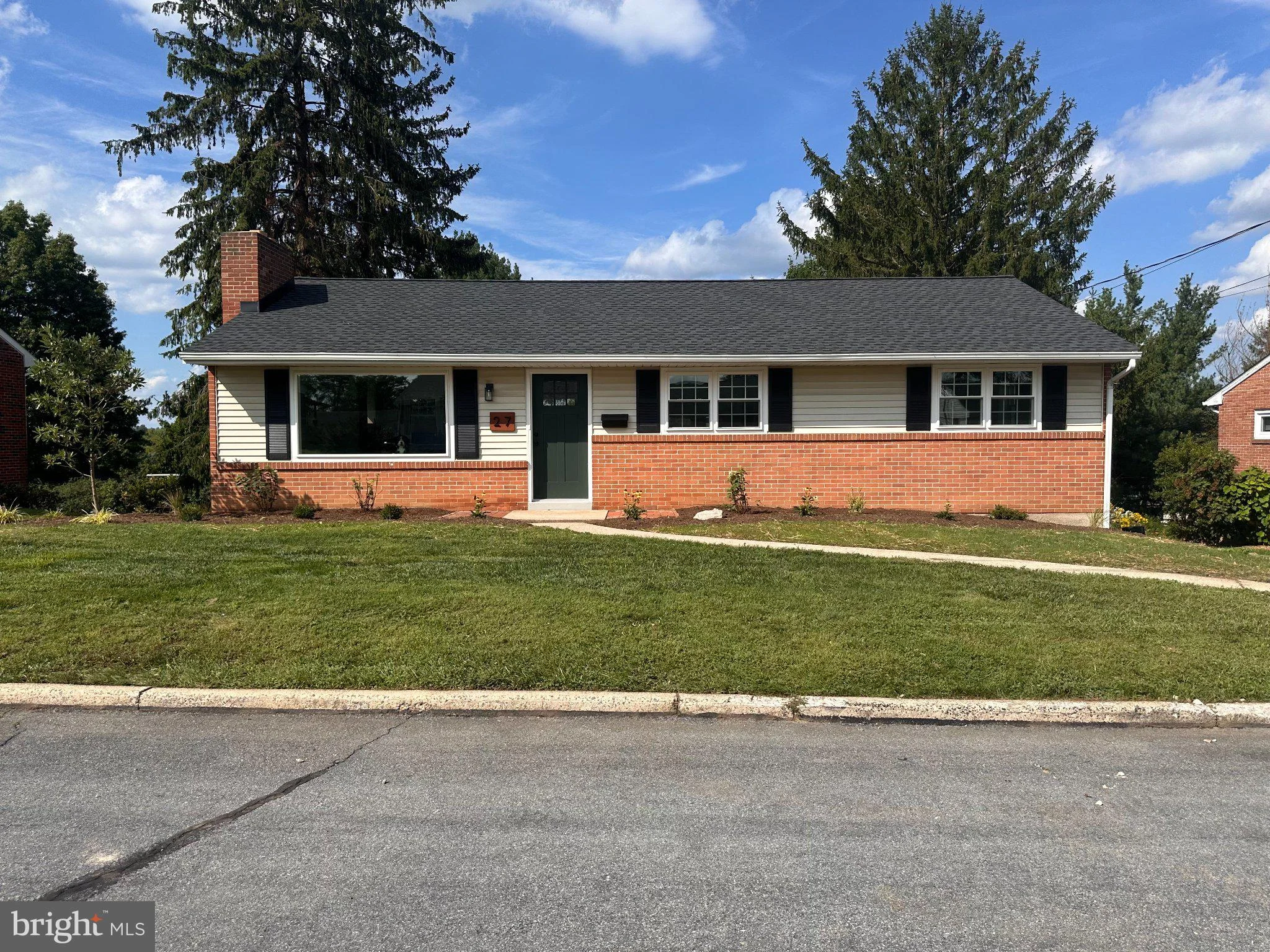 27 Fairview Drive, Akron, PA, 17501