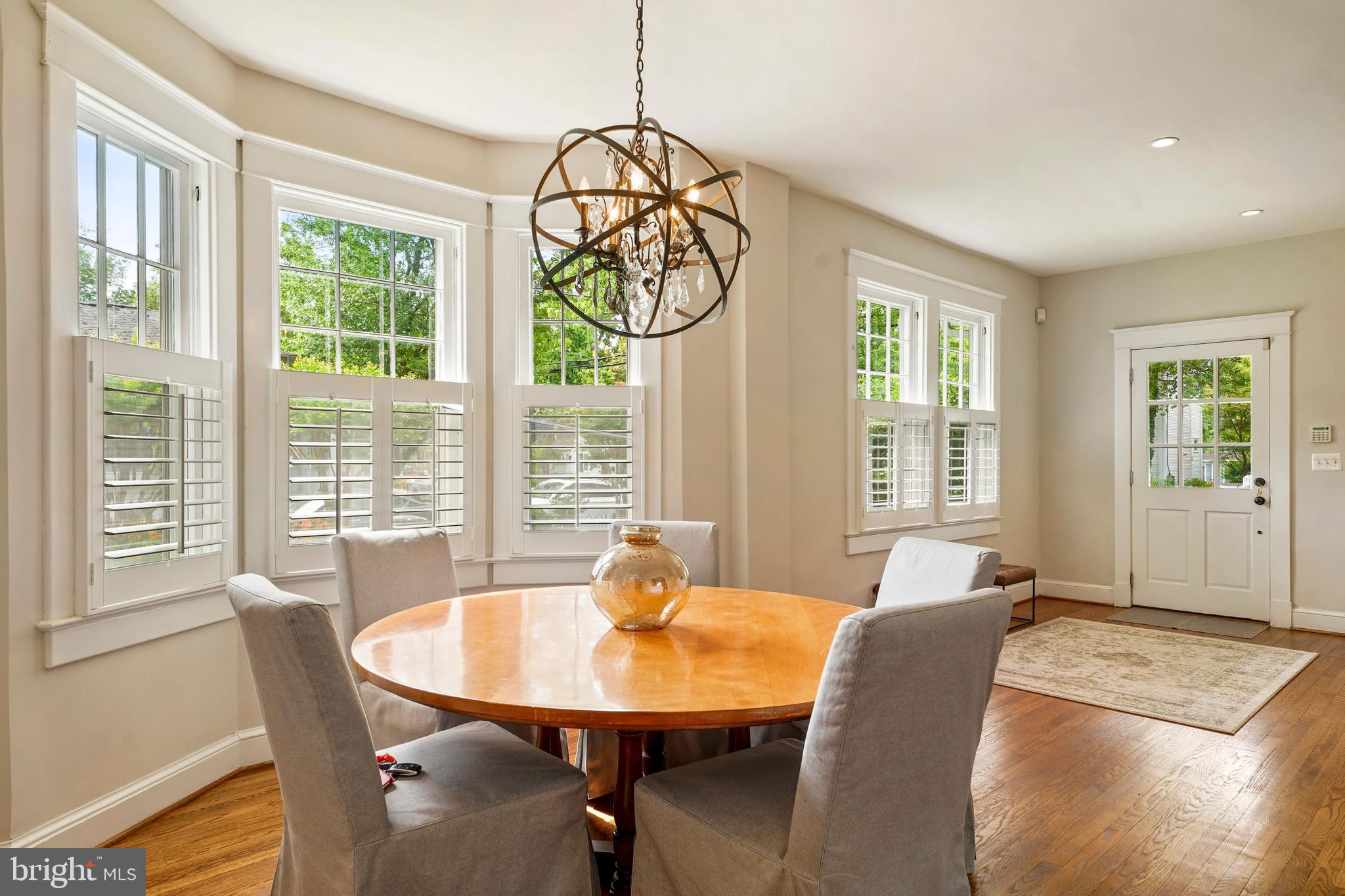 MAYWOOD - Residential