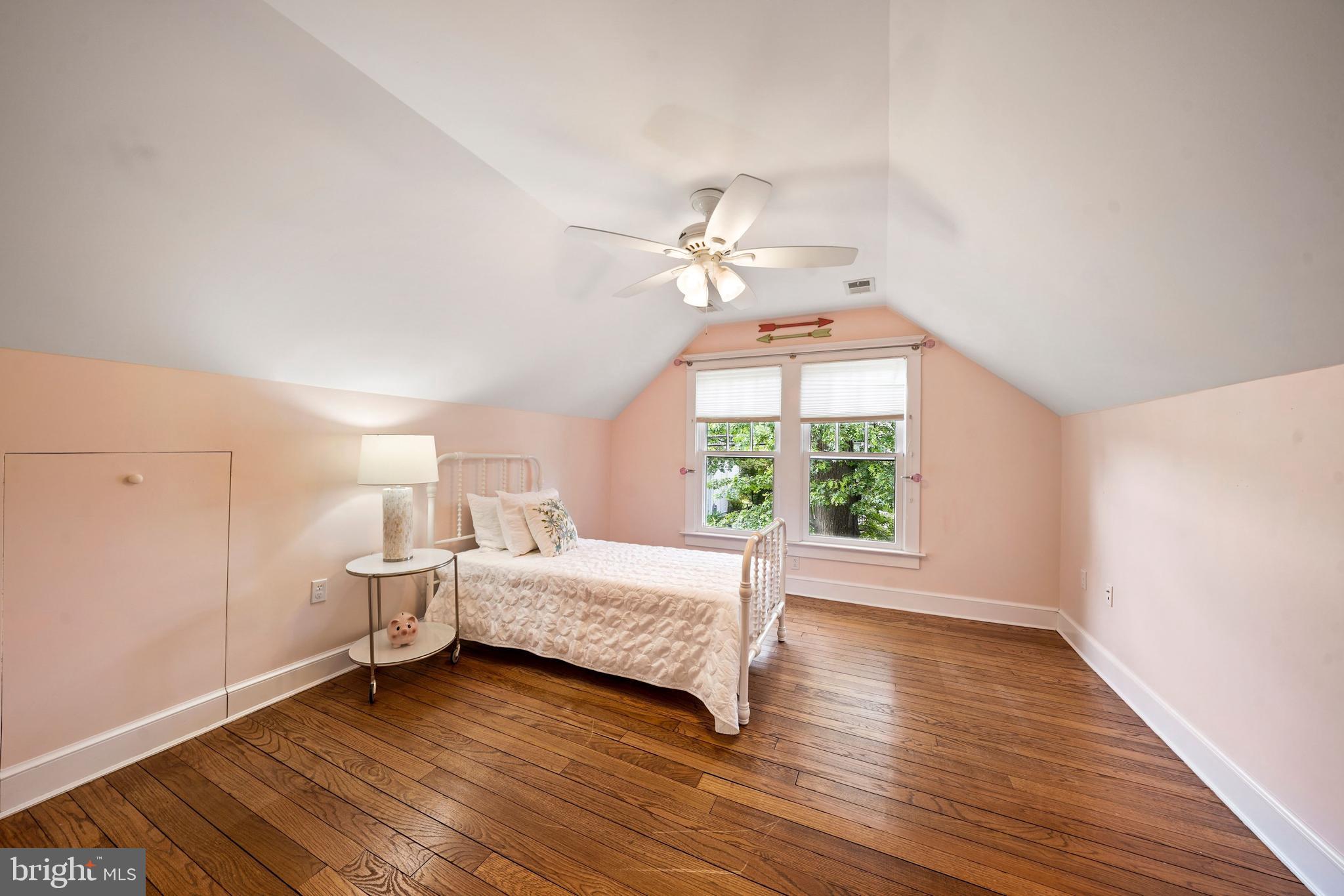 MAYWOOD - Residential