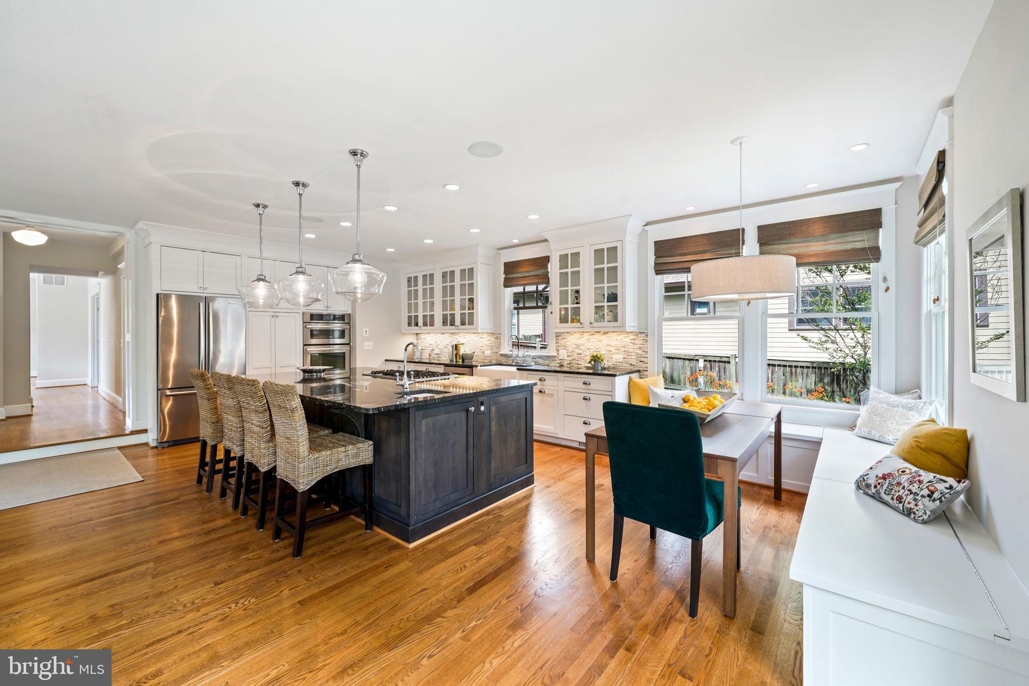 MAYWOOD - Residential