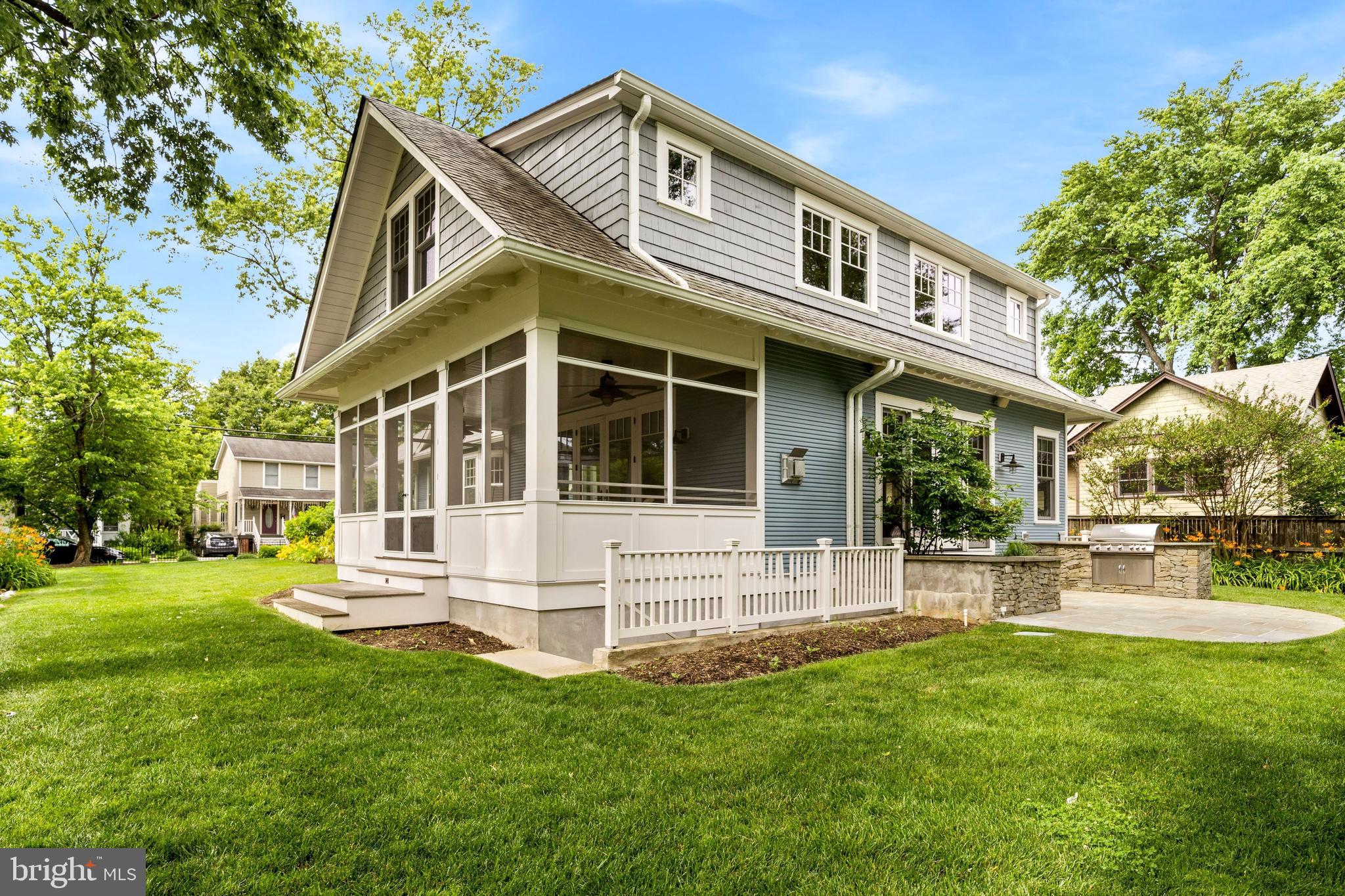 MAYWOOD - Residential