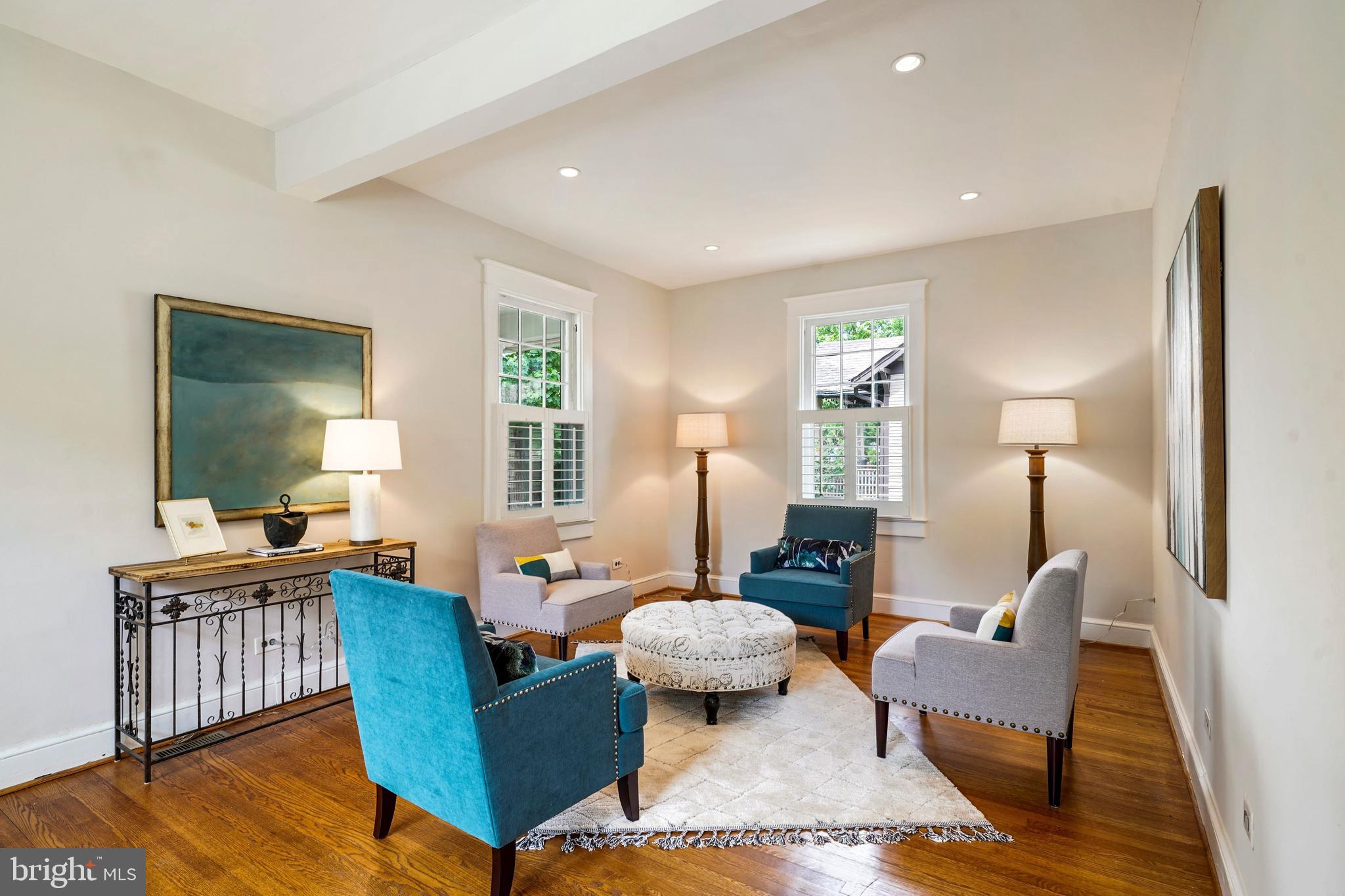 MAYWOOD - Residential