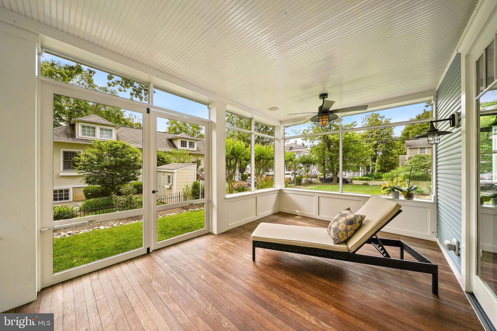 MAYWOOD - Residential