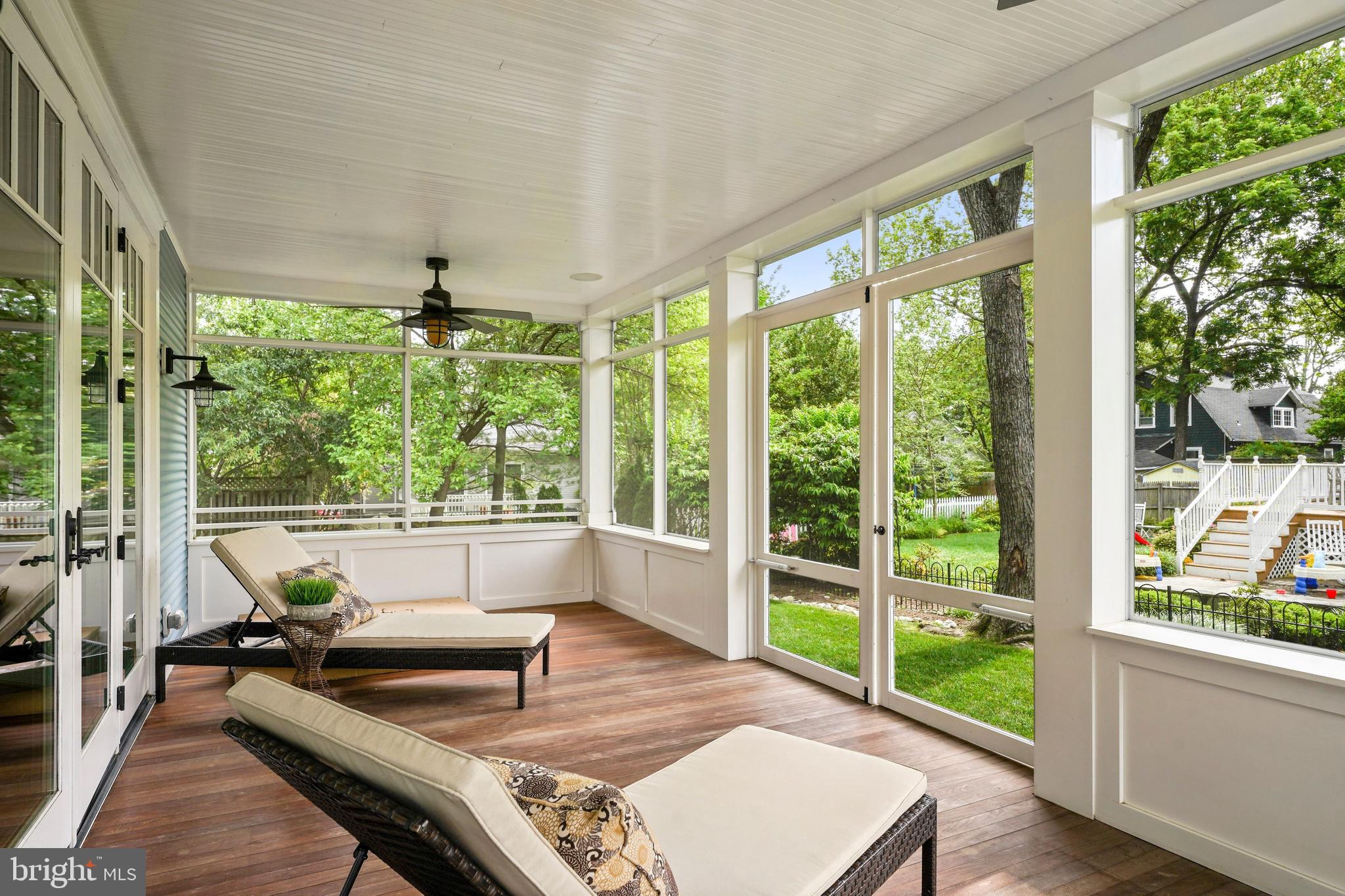 MAYWOOD - Residential