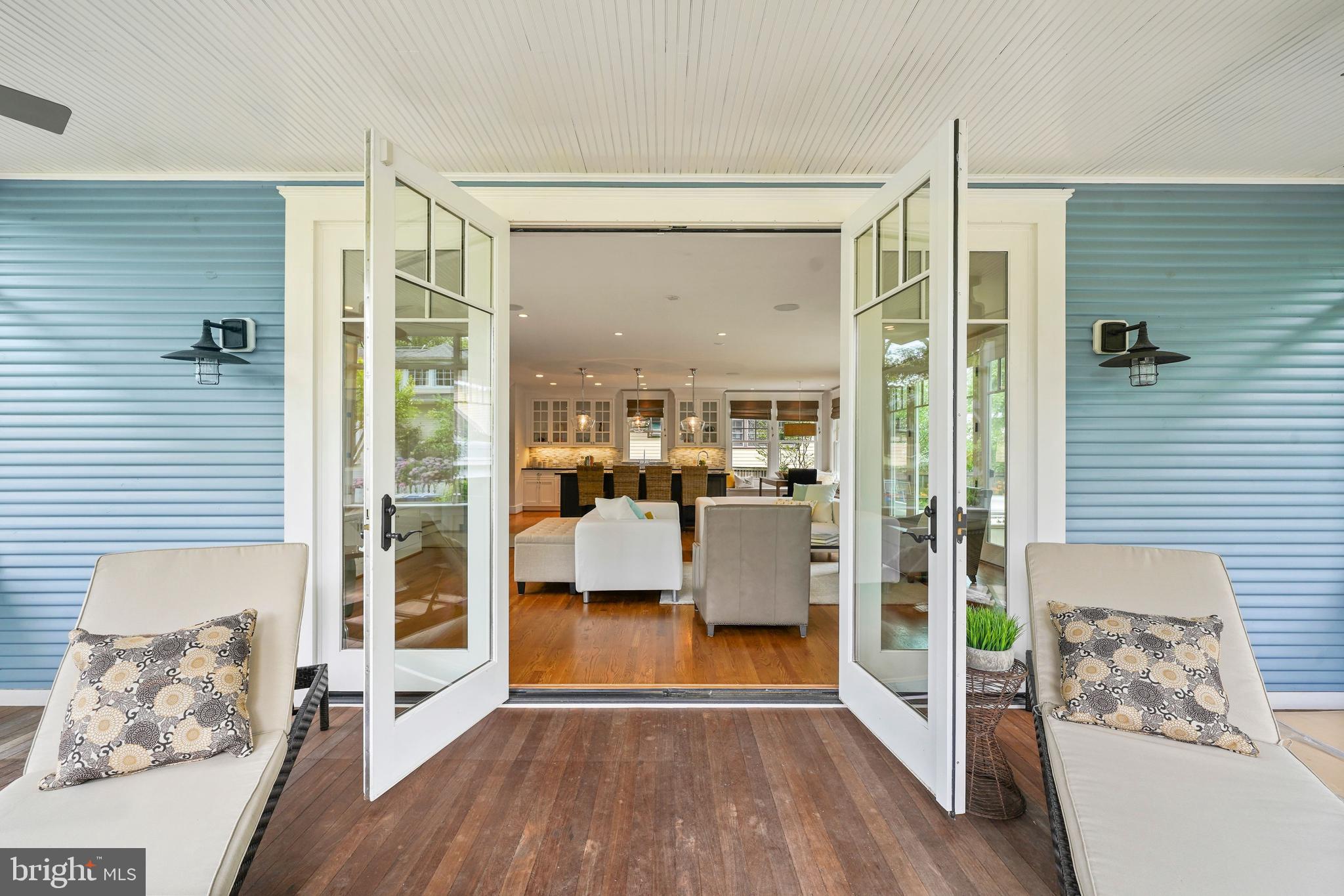 MAYWOOD - Residential