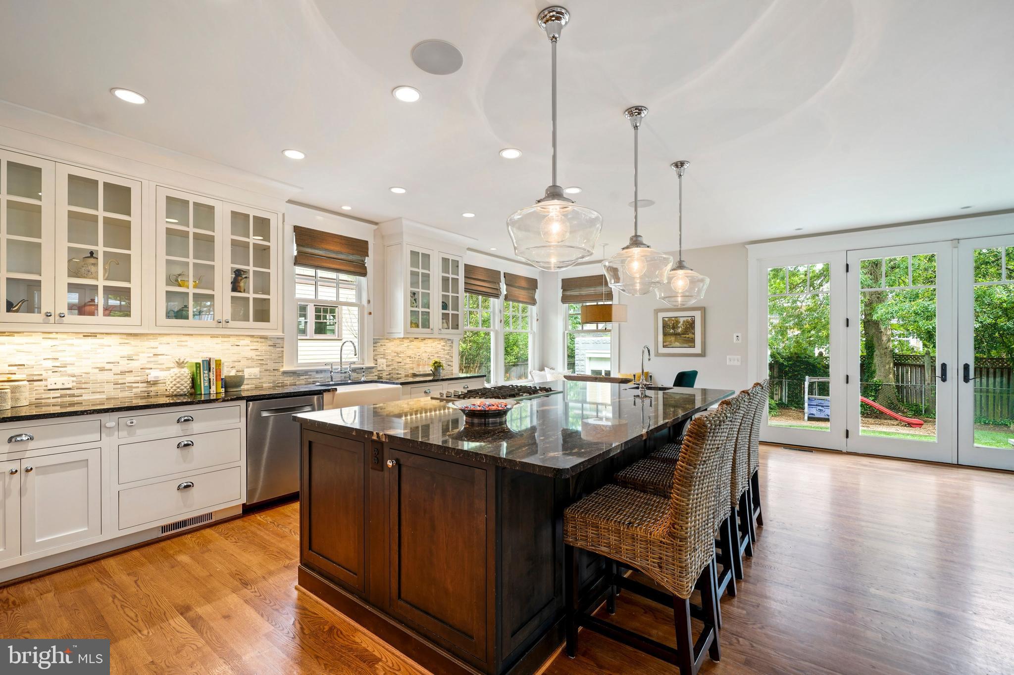 MAYWOOD - Residential