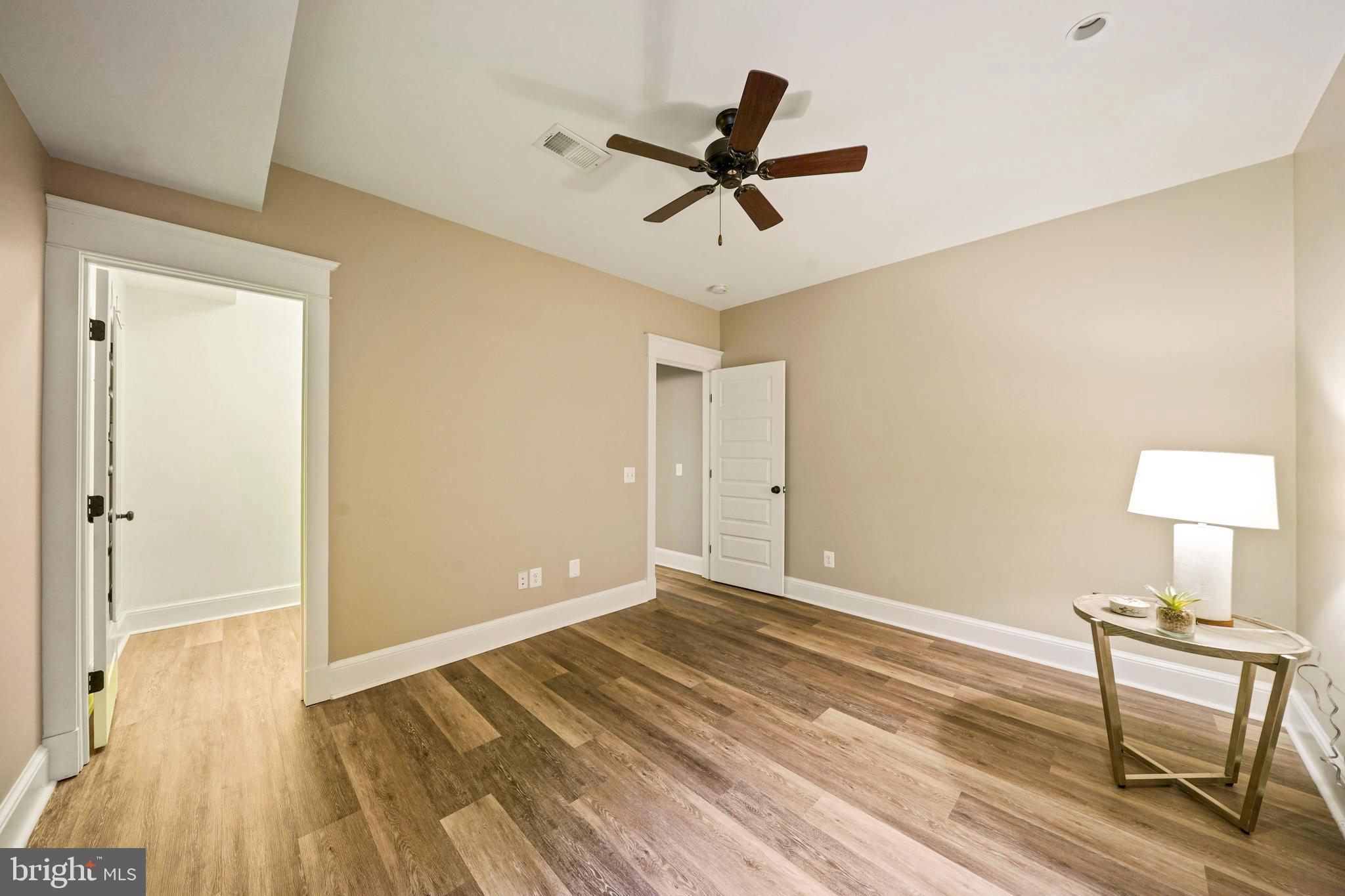 MAYWOOD - Residential