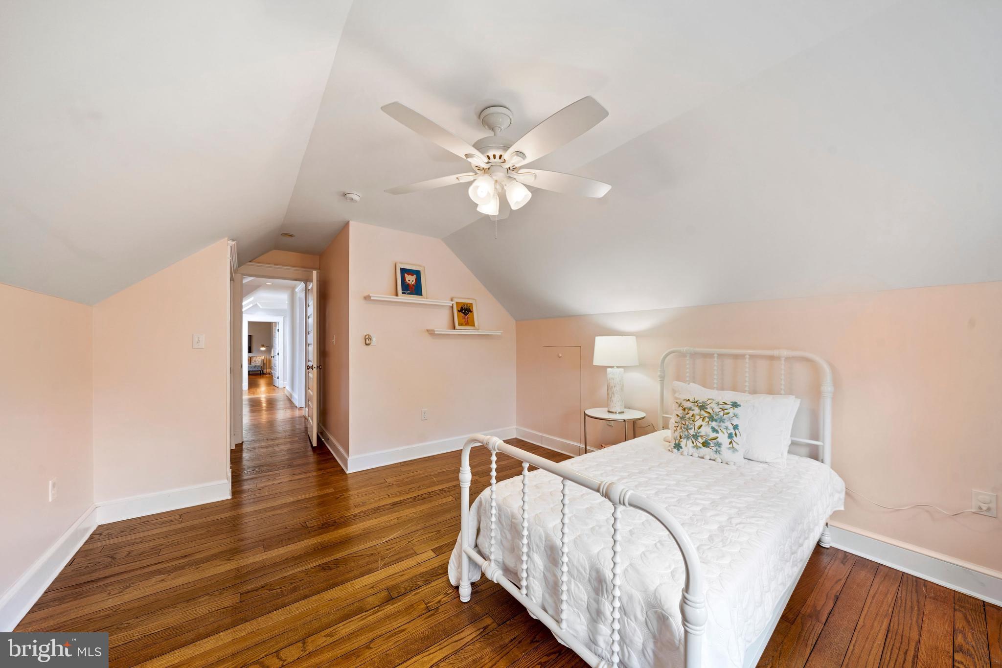 MAYWOOD - Residential