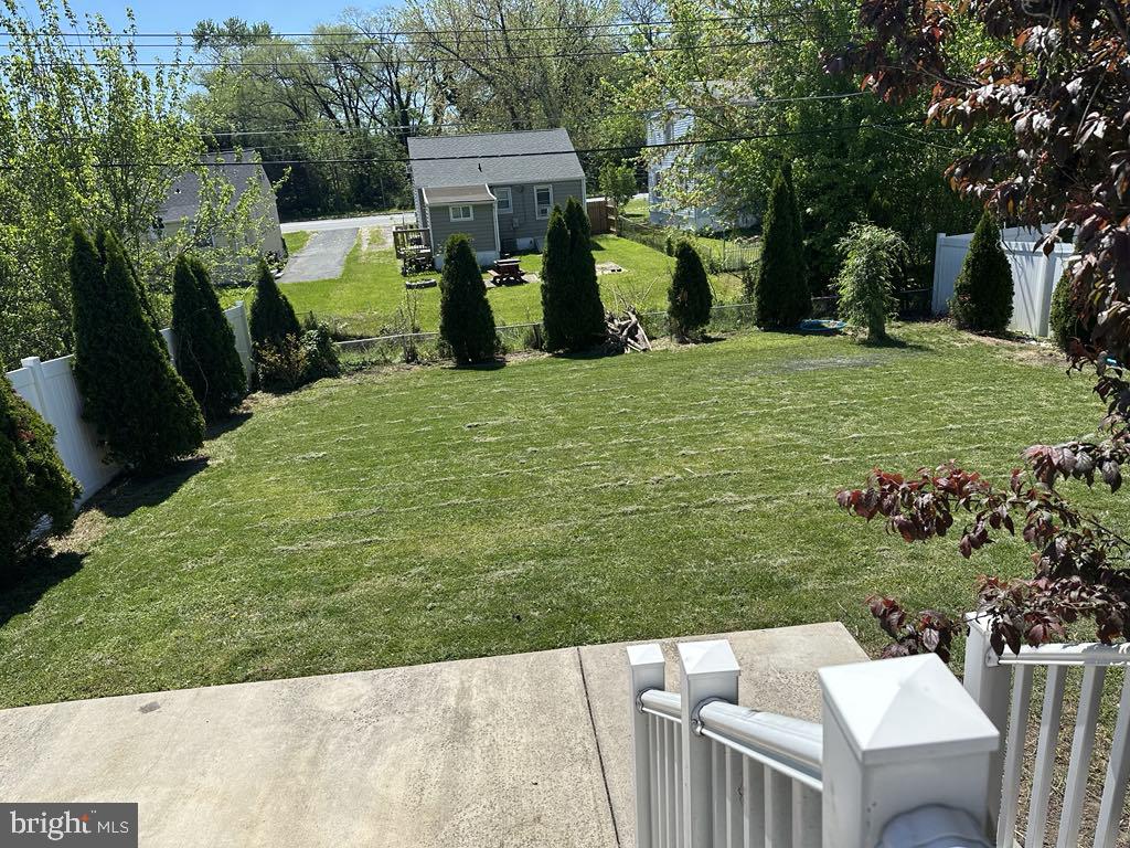 GRAY MANOR - Residential