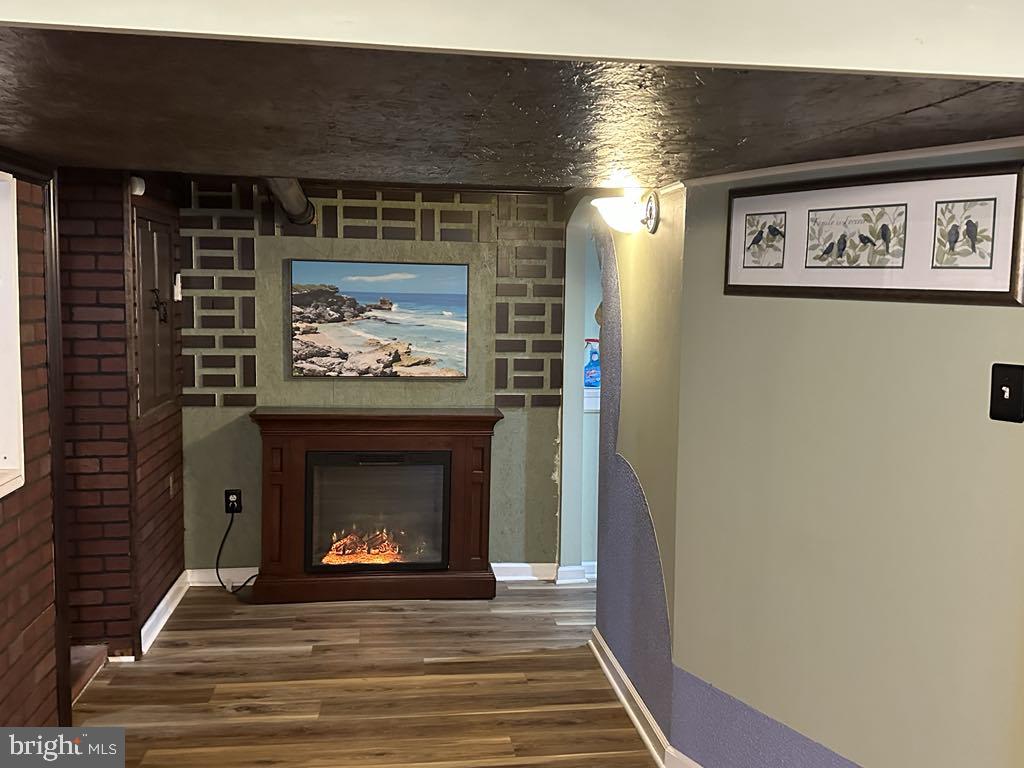 GRAY MANOR - Residential