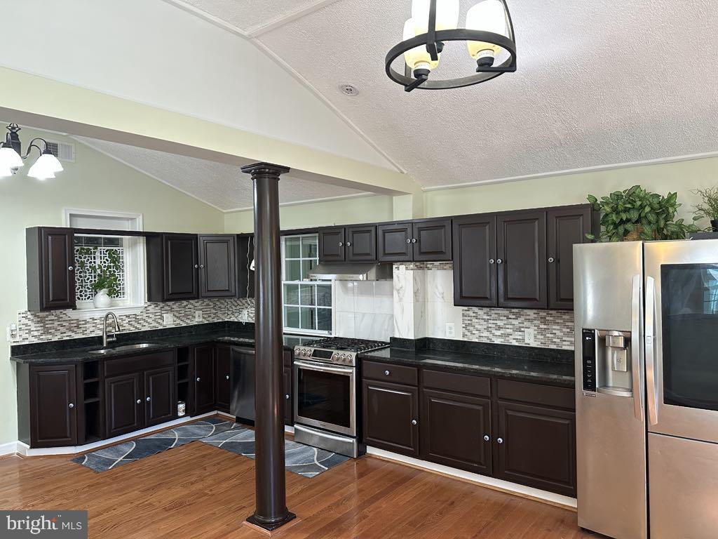 GRAY MANOR - Residential