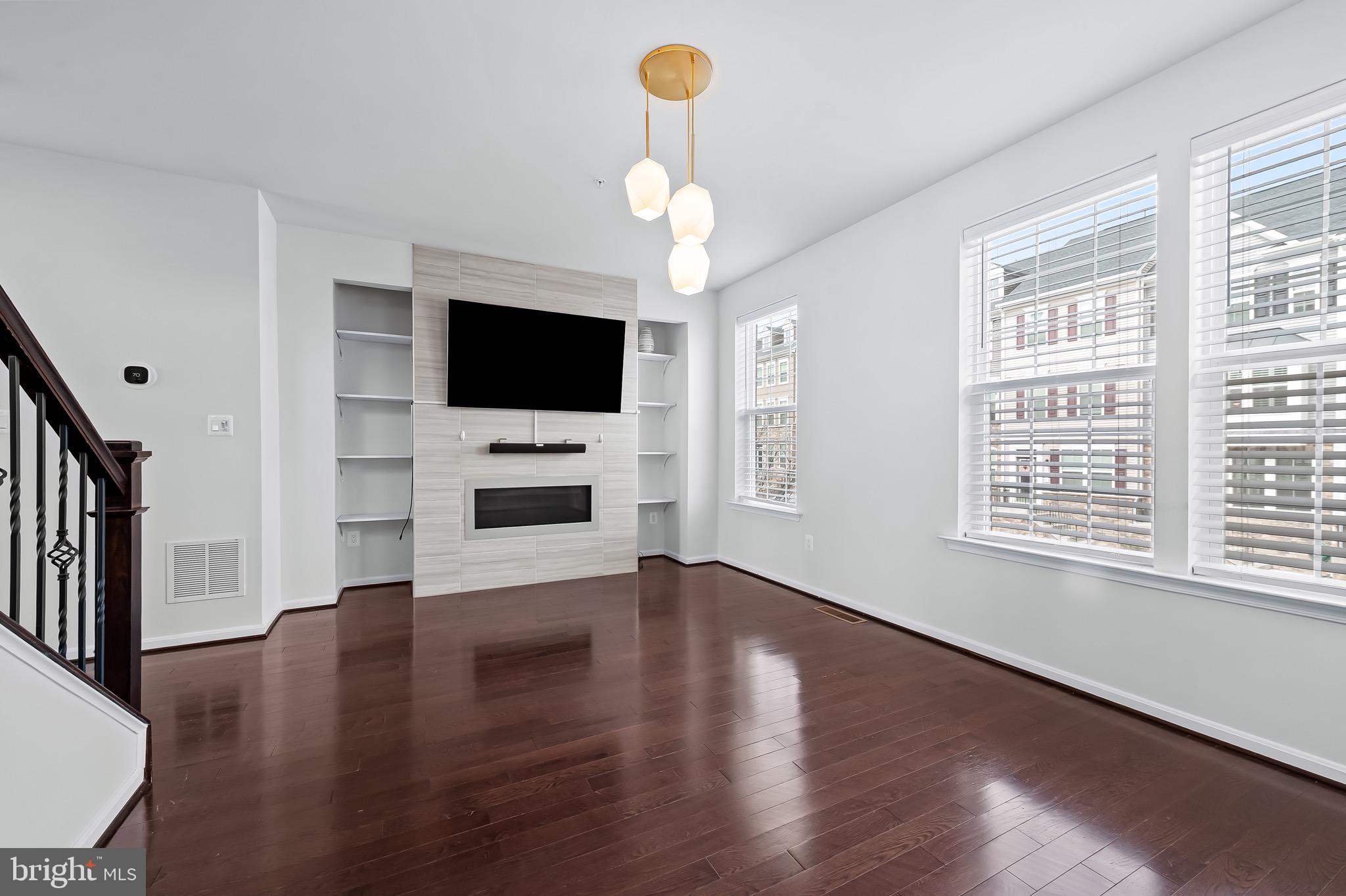 7316 ELKRIDGE CROSSING WAY