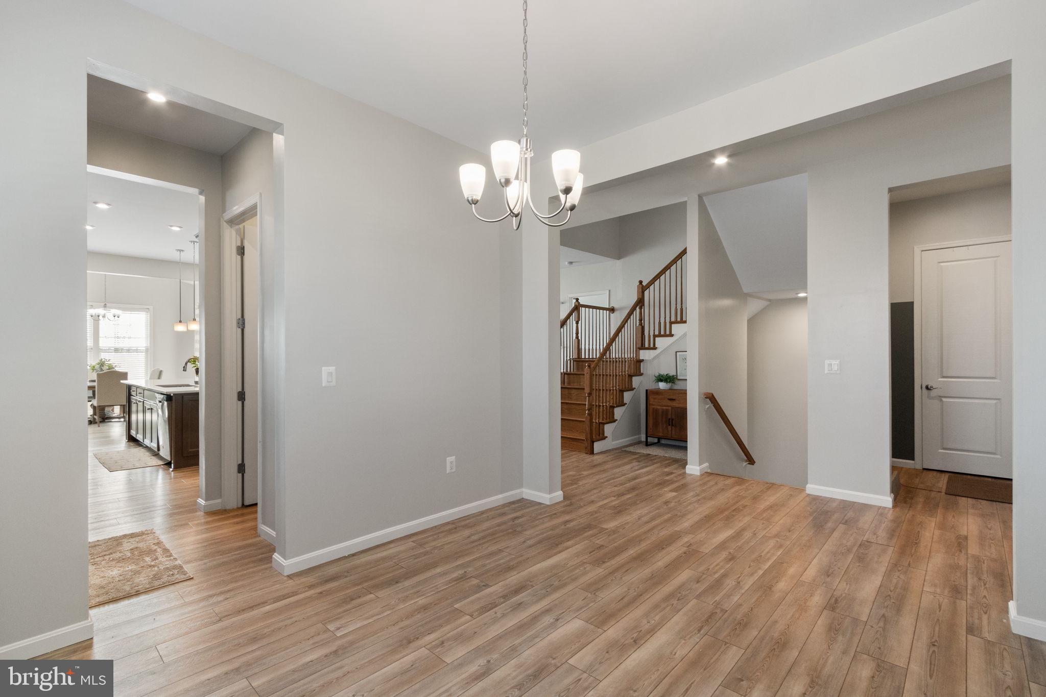 EMBREY MILL - Residential