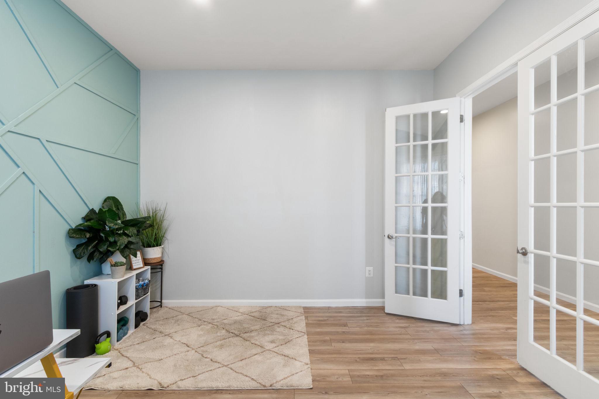 EMBREY MILL - Residential