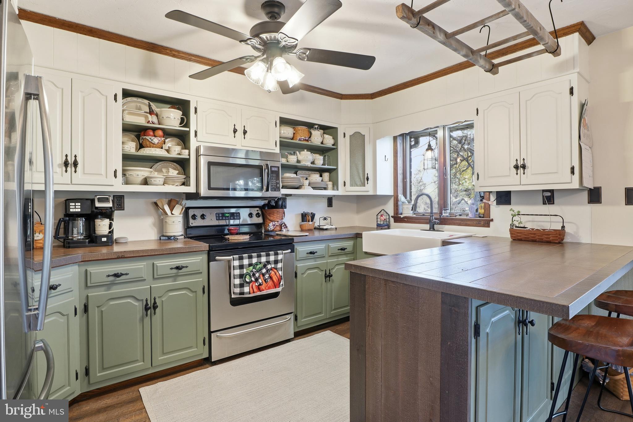 ROCKERY ROAD - Residential