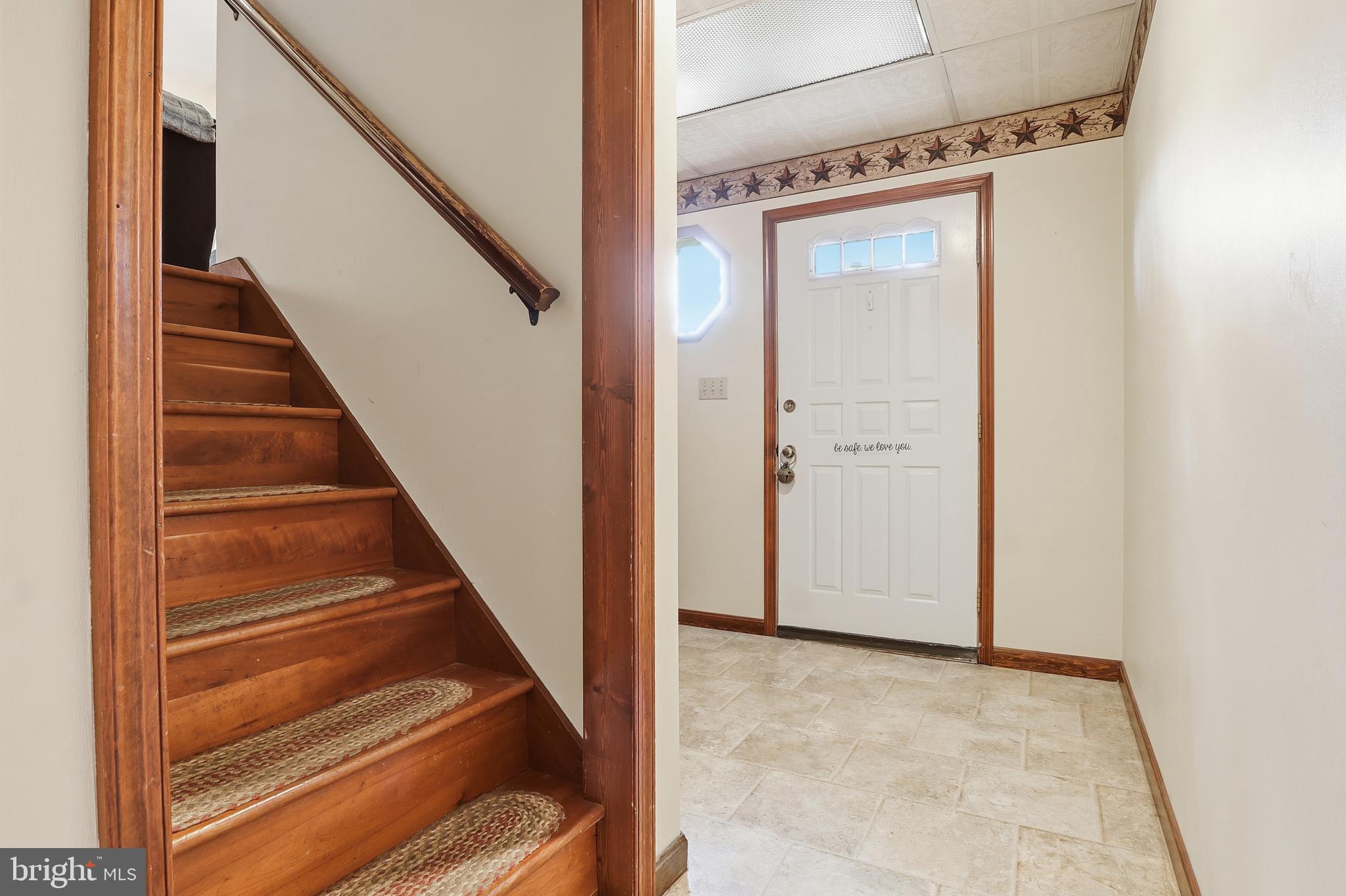 ROCKERY ROAD - Residential