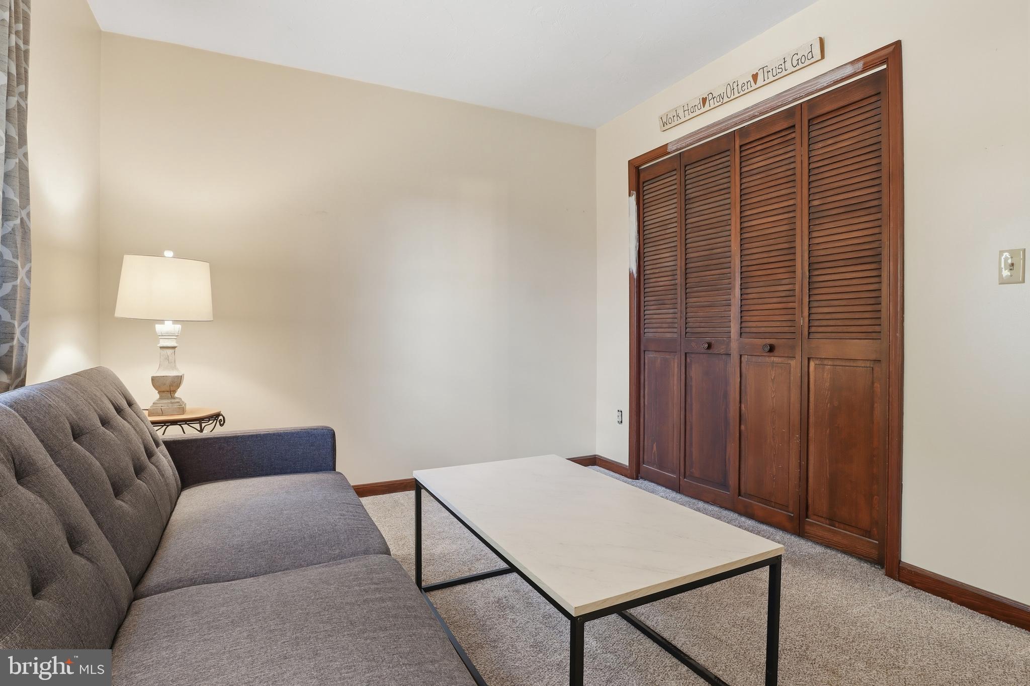 ROCKERY ROAD - Residential