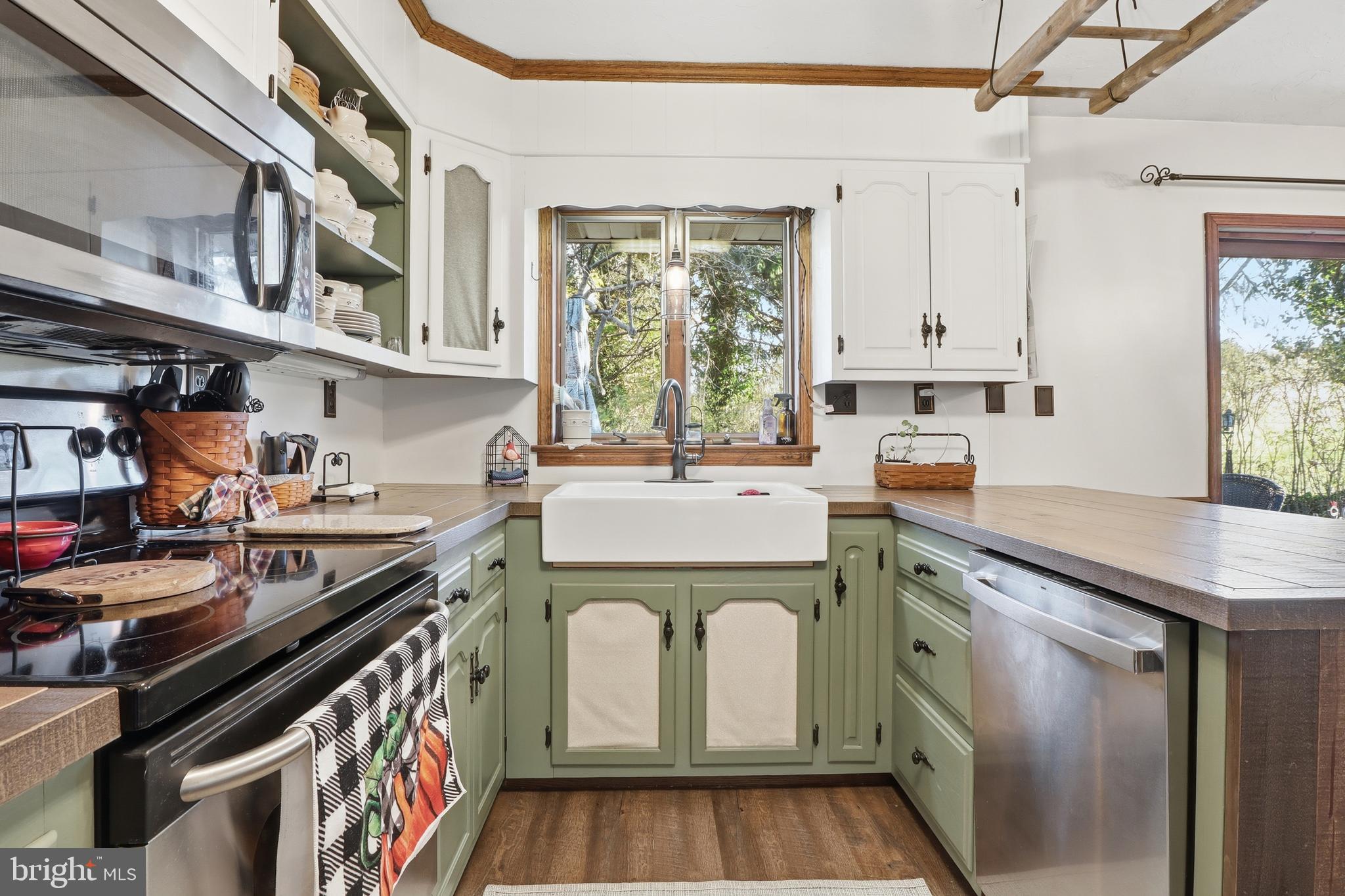 ROCKERY ROAD - Residential