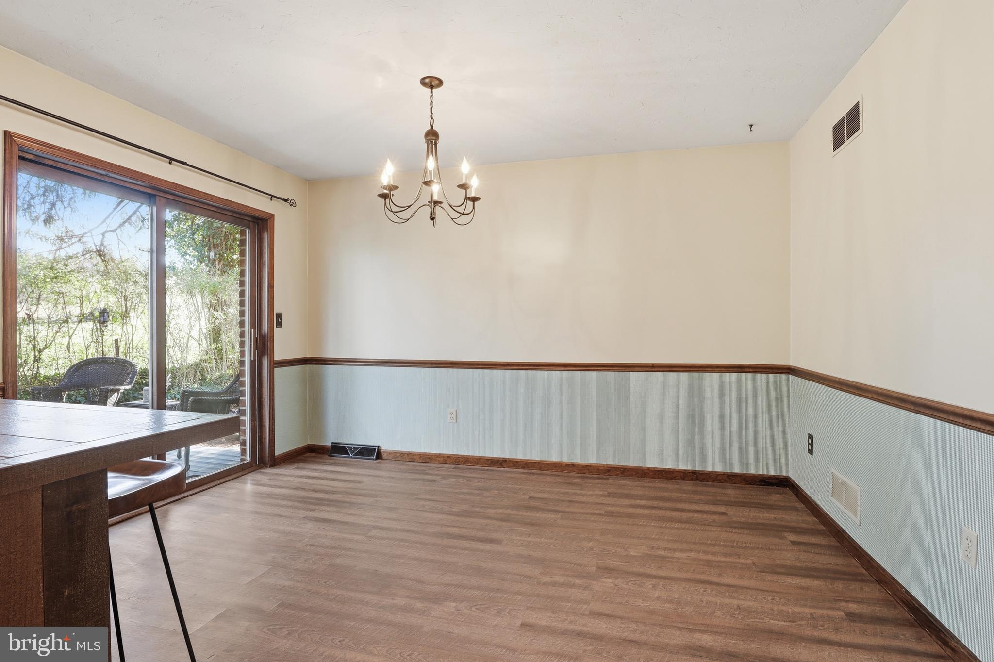 ROCKERY ROAD - Residential