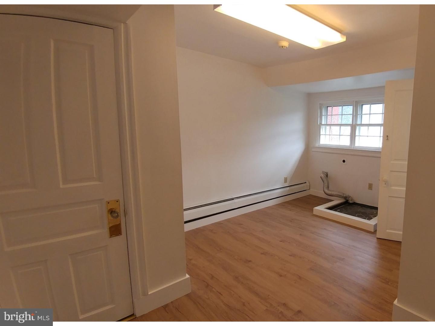 ASHWOOD - Residential Lease