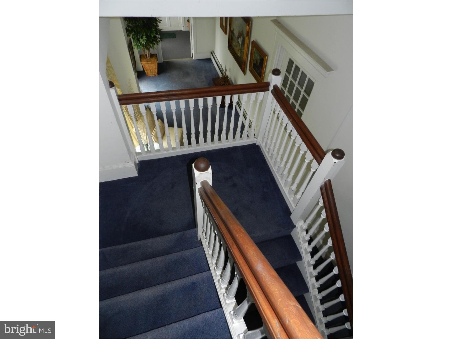ASHWOOD - Residential Lease