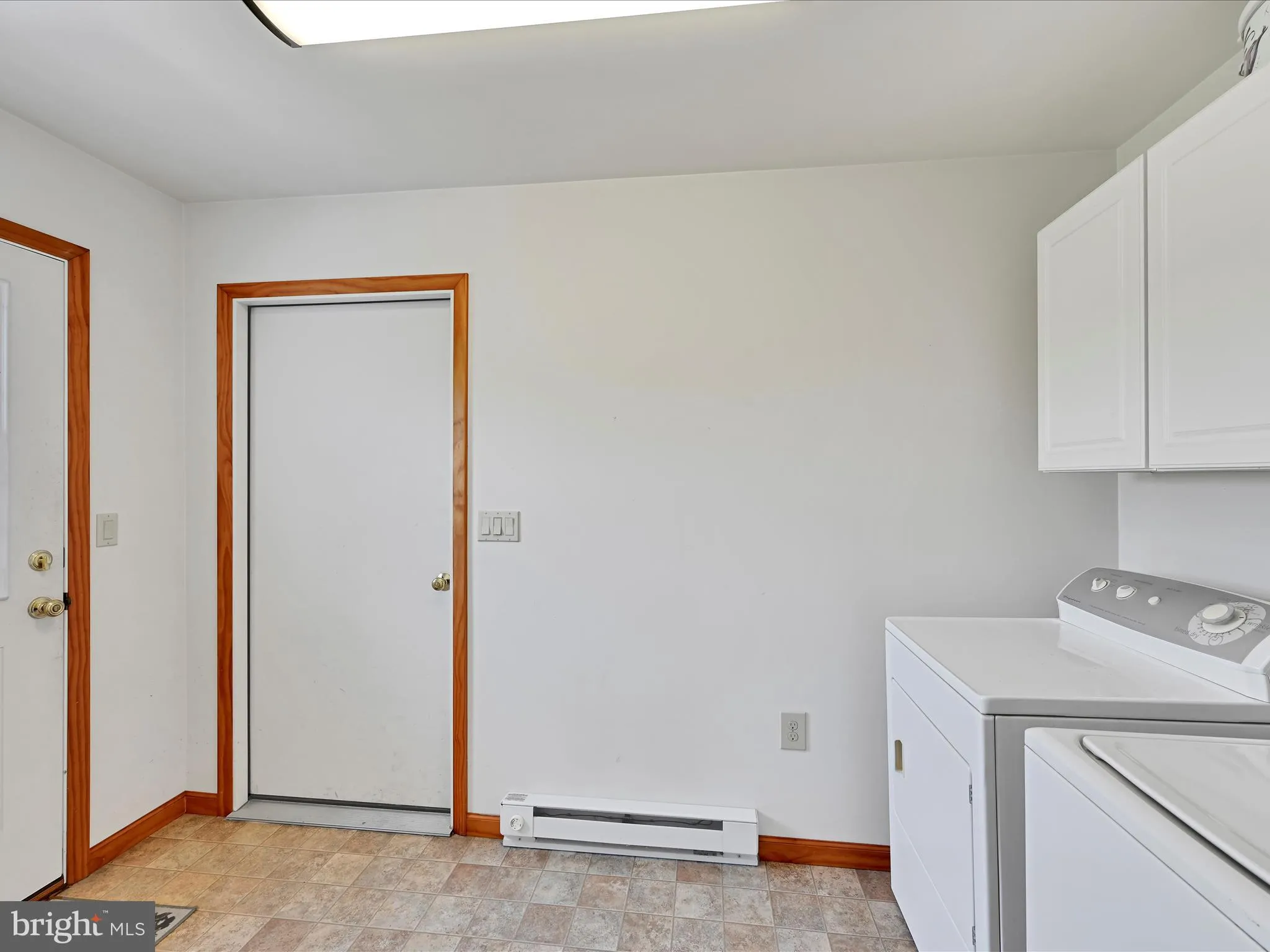 Newport, Pennsylvania 17074, United States, 3 Bedrooms Bedrooms, ,1 BathroomBathrooms,Residential,Pending,117883