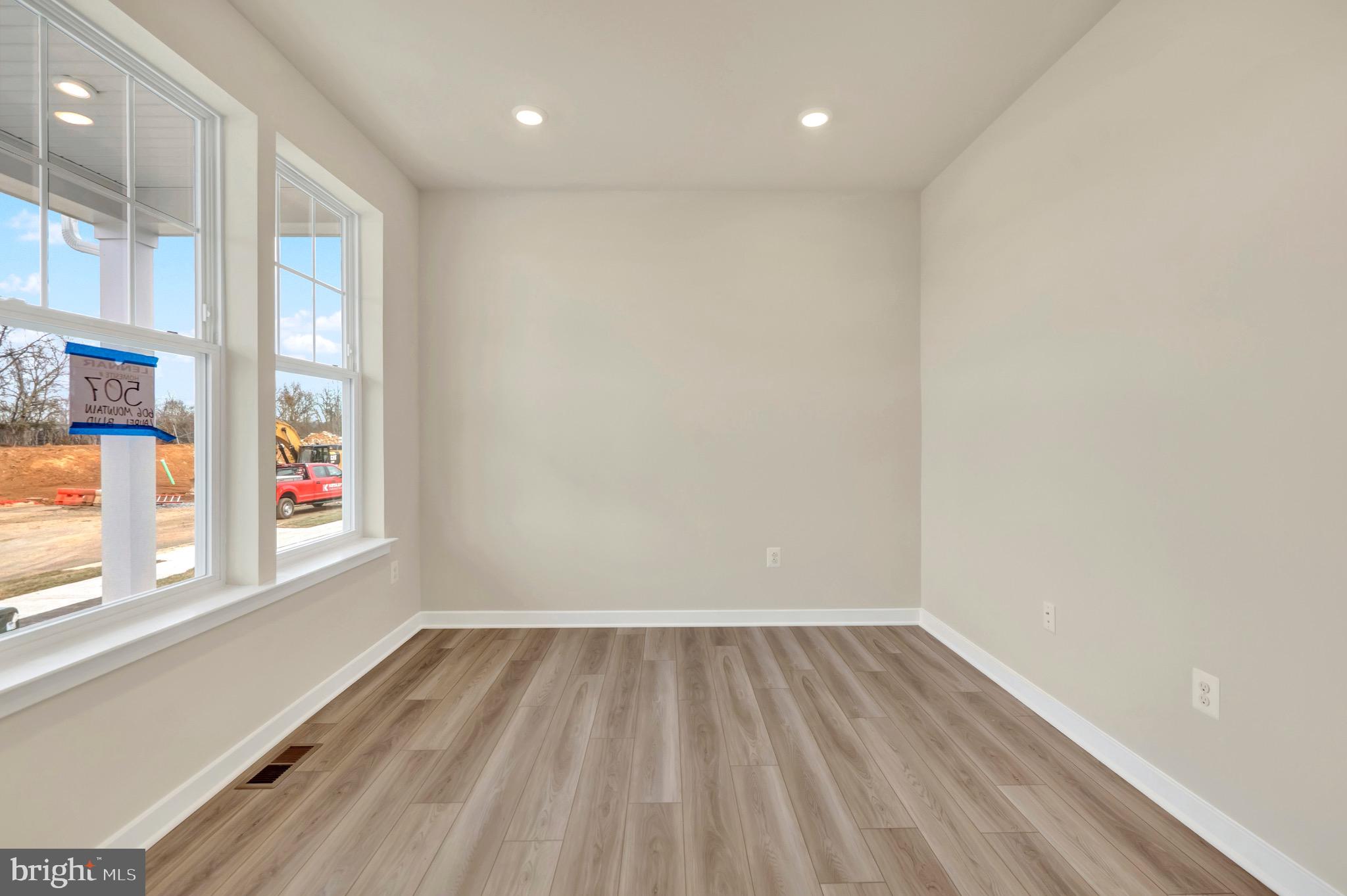 RED CLOVER MEADOWS - Residential